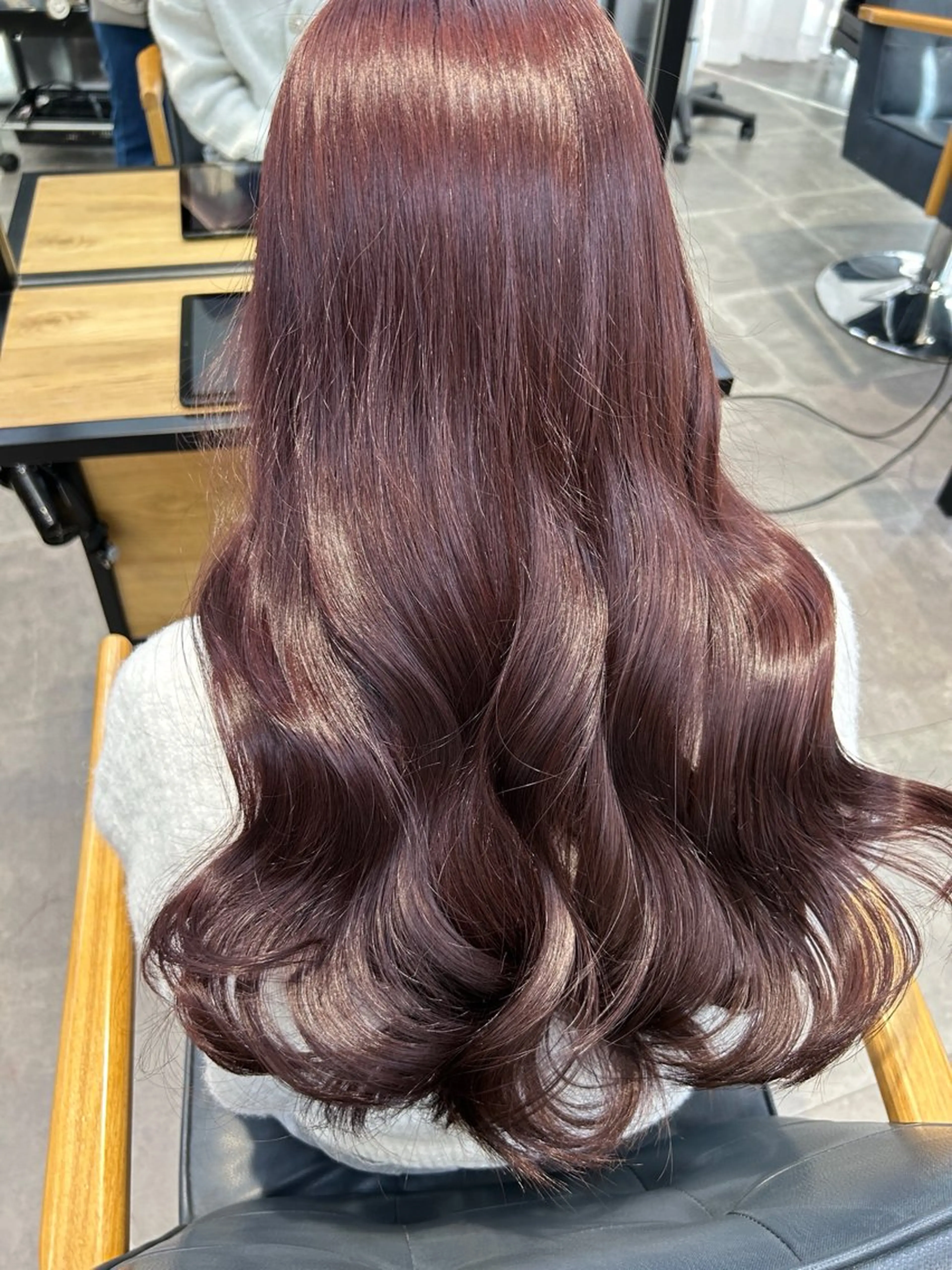 ロング カラー ヘアカラー トリートメント newi梅田🫧韓国 ヘア🫧sakiのヘアスタイル