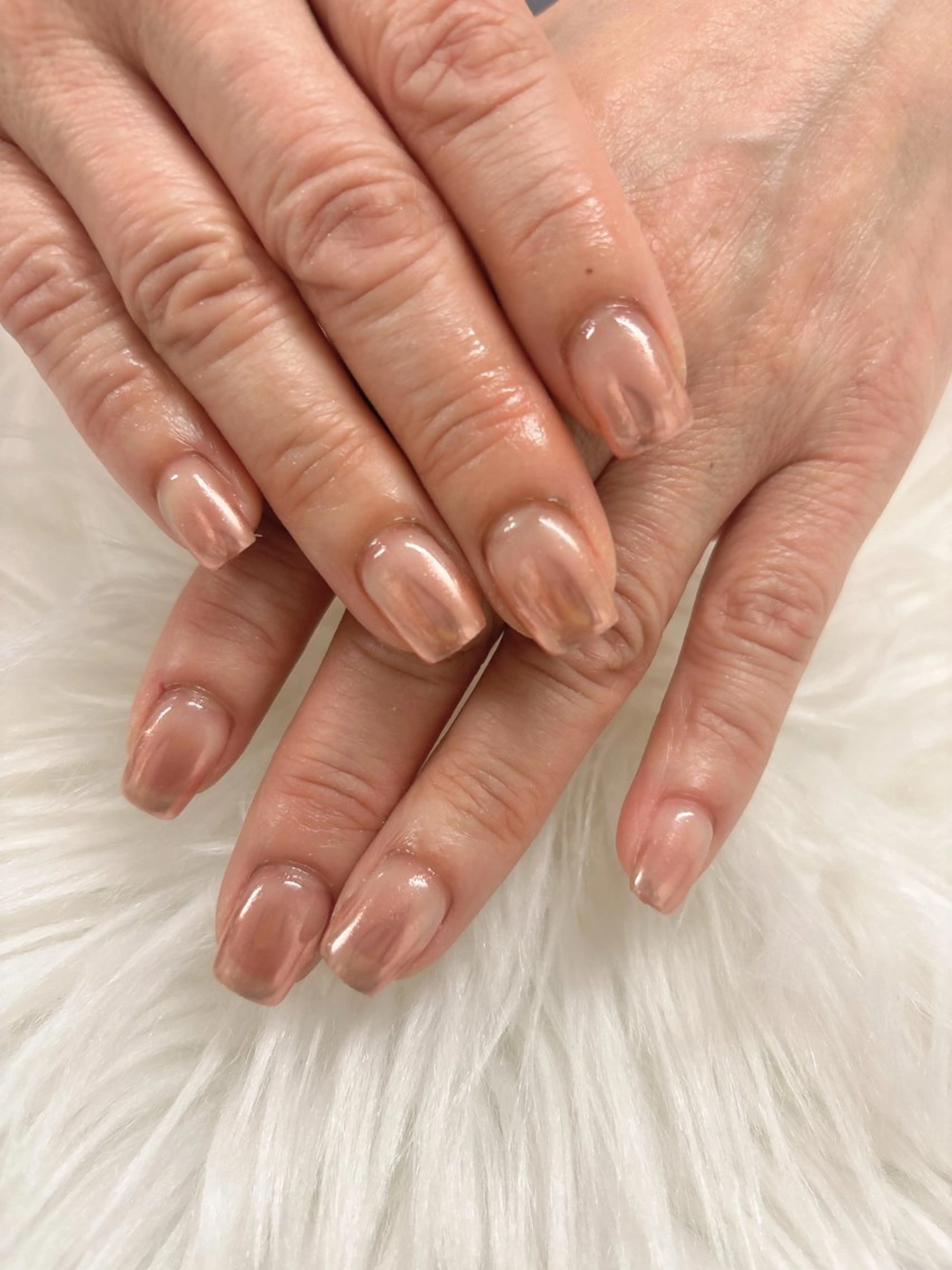 ハンドネイル パウダーグラデーション🤍の写真