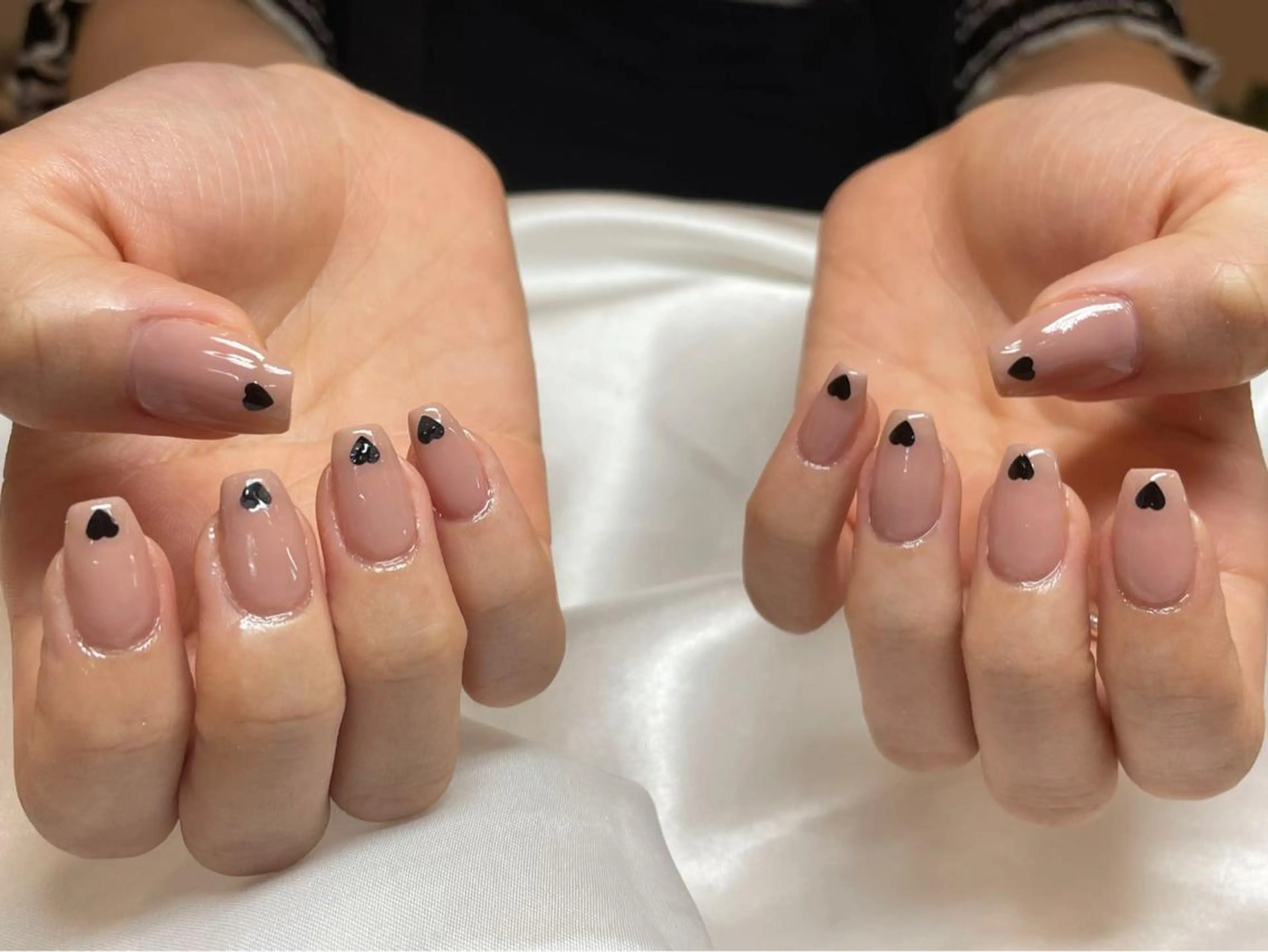 ネイル Ui_Amor (パラジェル)のネイルデザイン