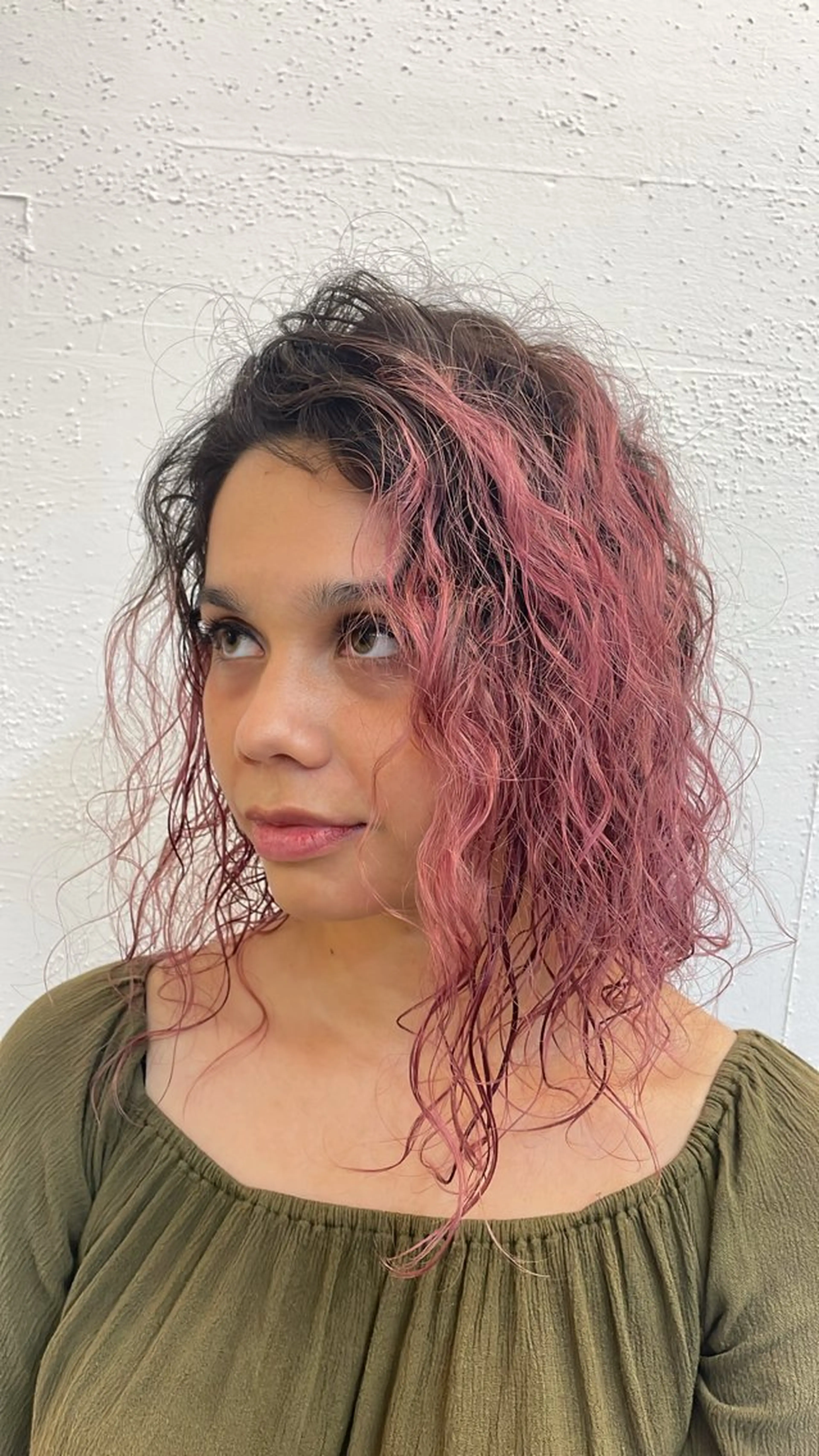 ミディアム 海外風⚡️/艶カラー 🎀/フェンのヘアスタイル