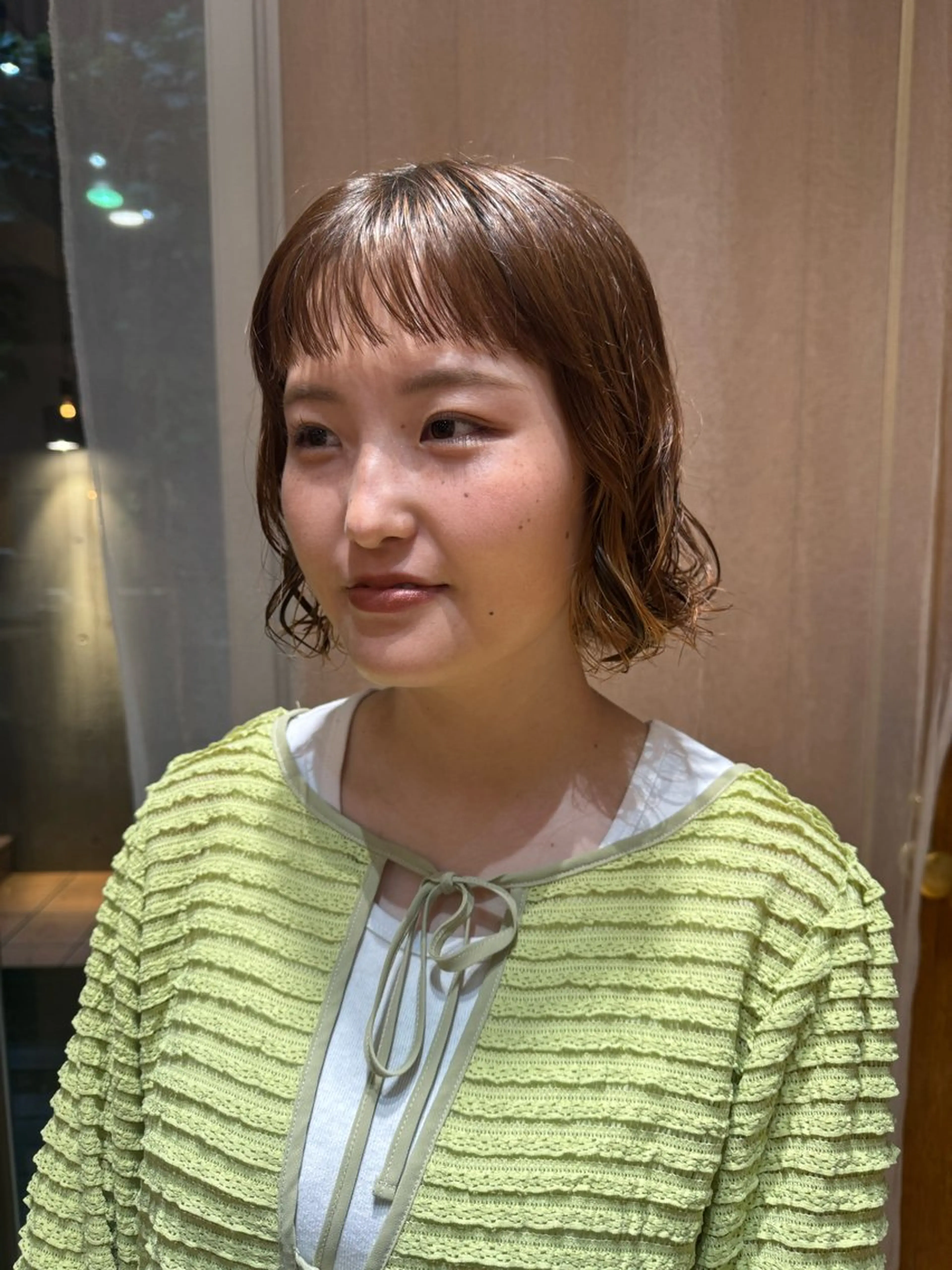 ショート カット パーマ 大人可愛い♡コテ巻き パーマ🌼杉田 萌恵のヘアスタイル