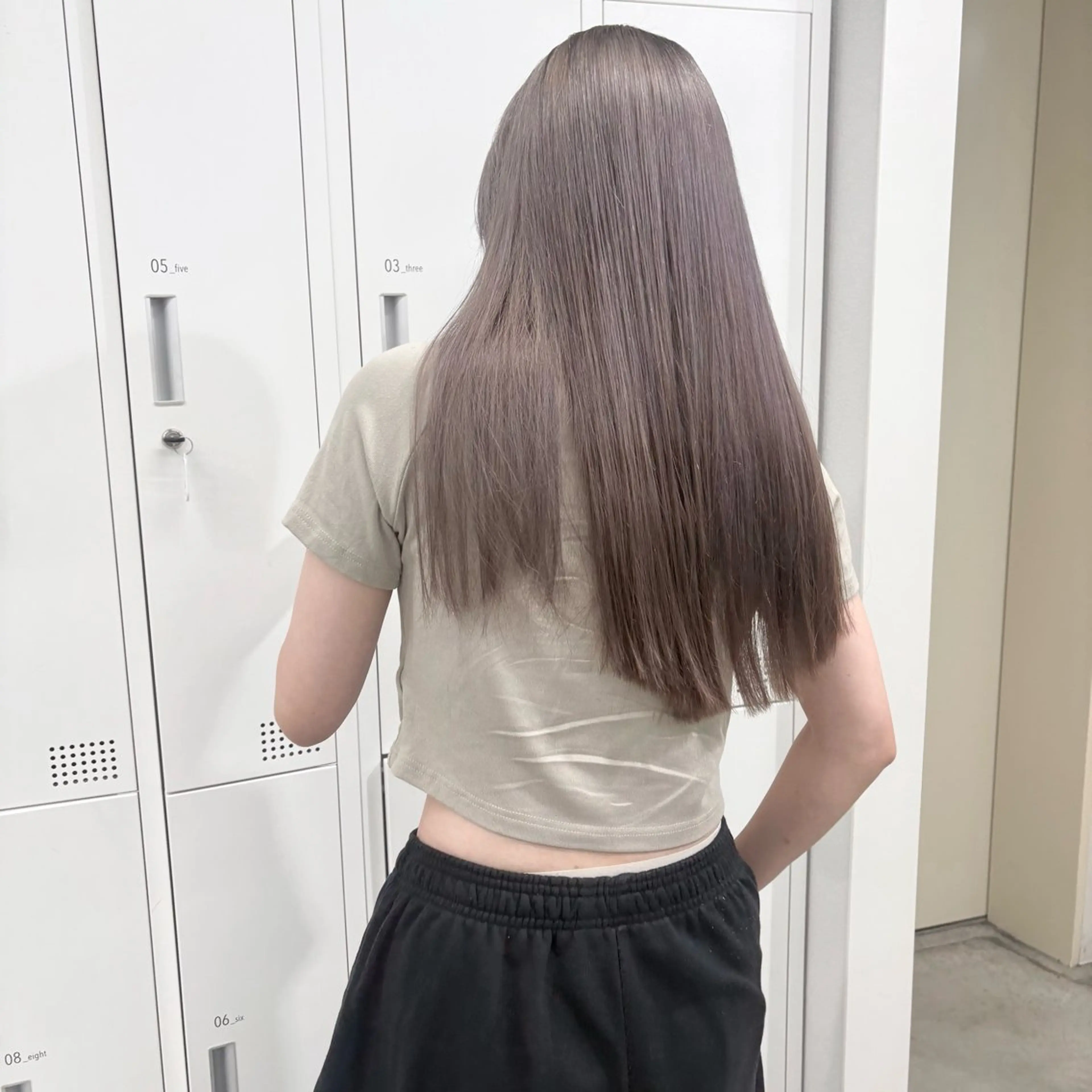 カット+ケアブリーチ+オンカラー+最高級プレミアムカラー4stepトリートメントの写真