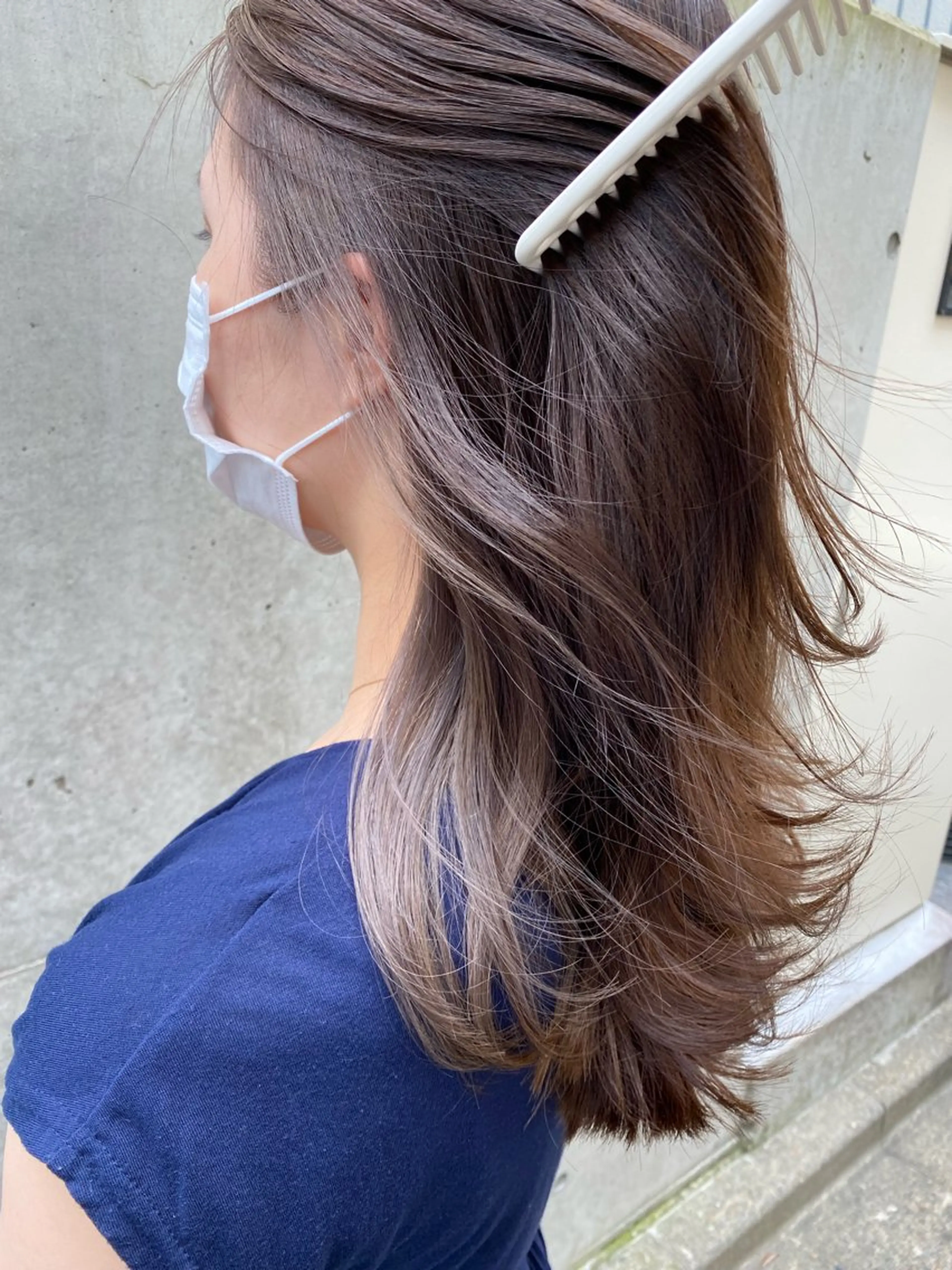 ミディアム カラー ヘアカラー トリートメント レイヤーカット /透明感カラー西田のヘアスタイル