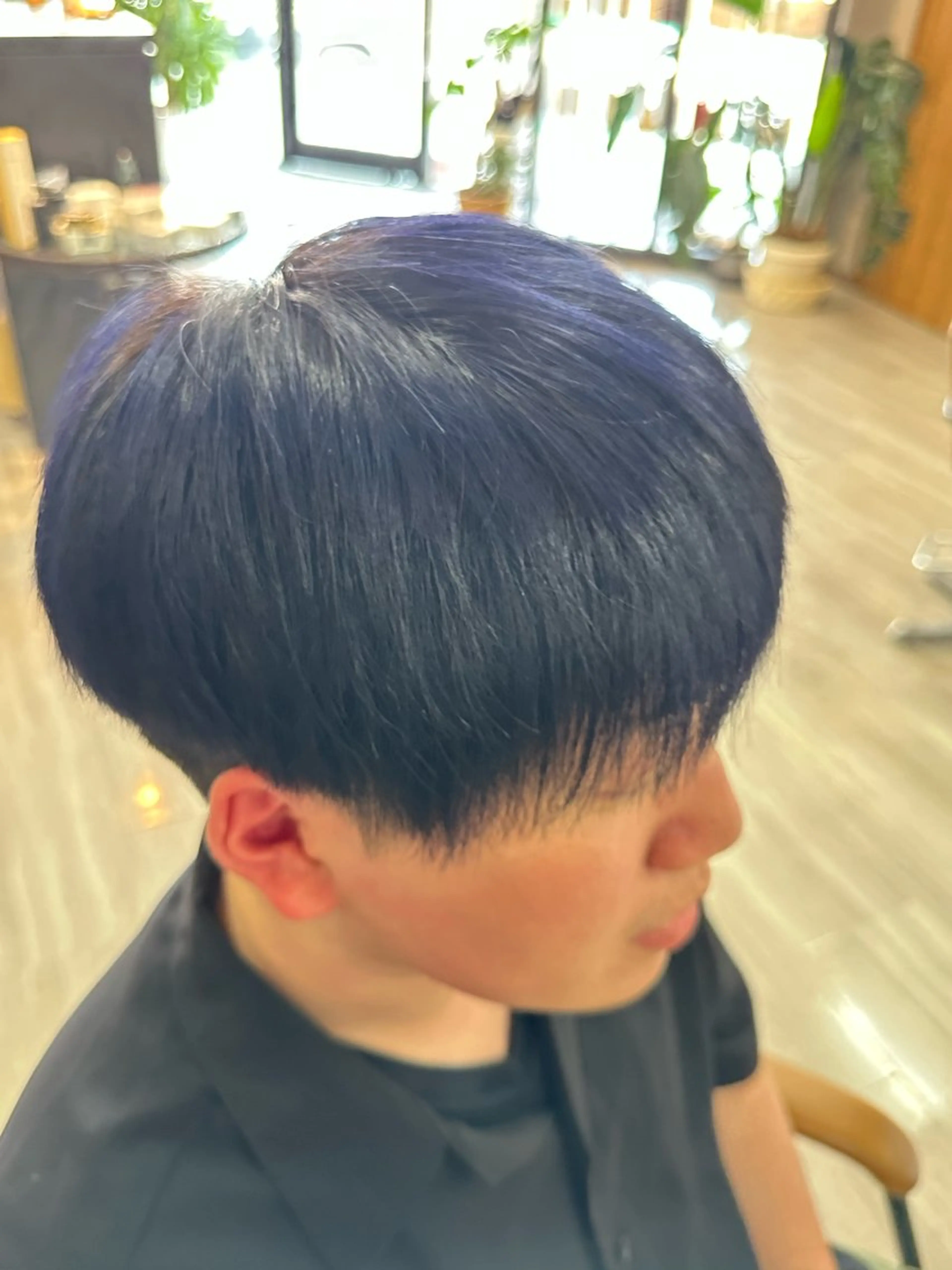 カラー メンズ 黒髪 ブルーカラー ブルーブラック arika オケシ　リョウダイのヘアスタイル