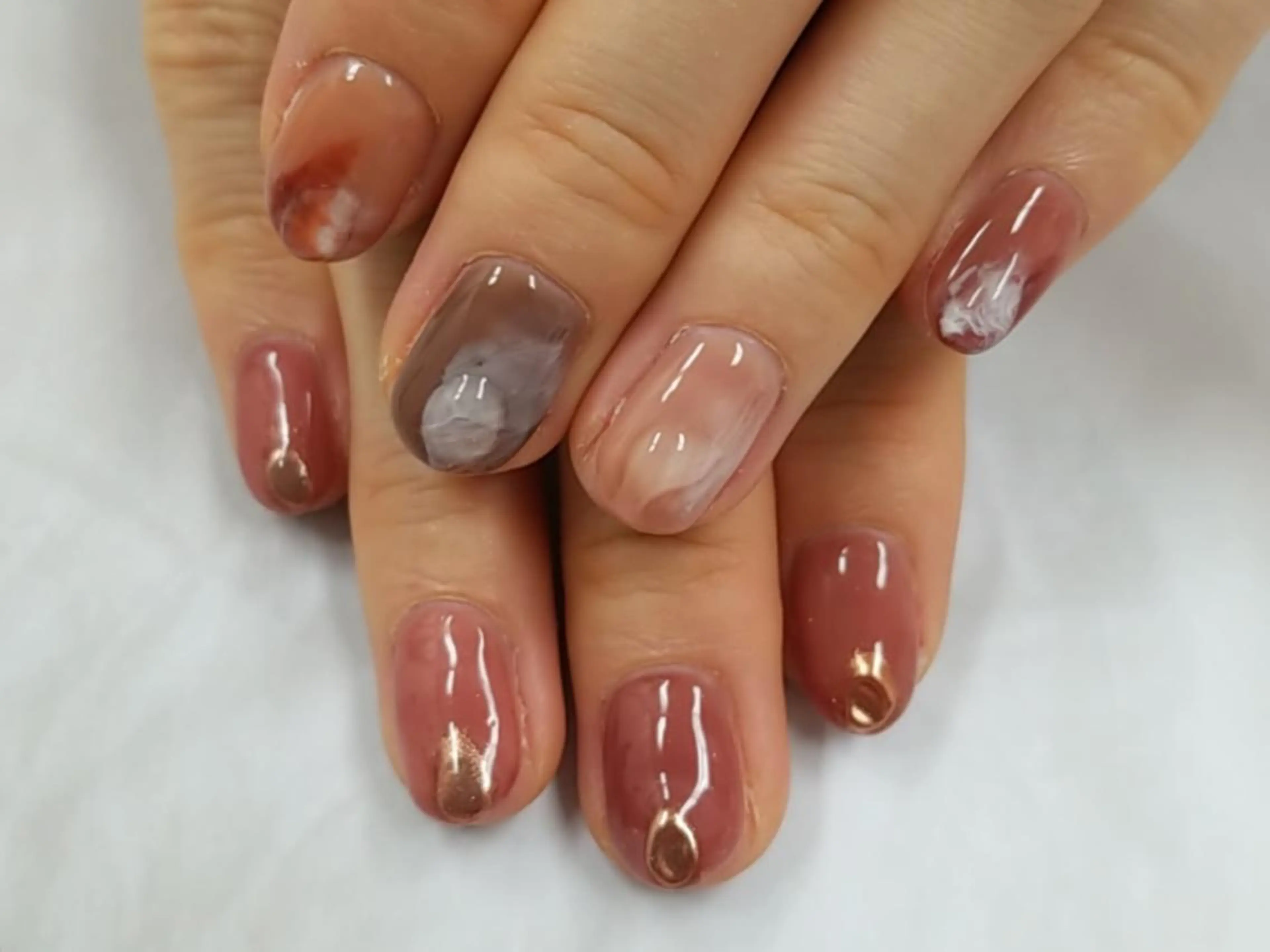ネイル アートネイル ジェルネイル マグネットネイル 持ち込み ニュアンスネイル 河野ちえ (雑誌掲載サロン)のネイルデザイン