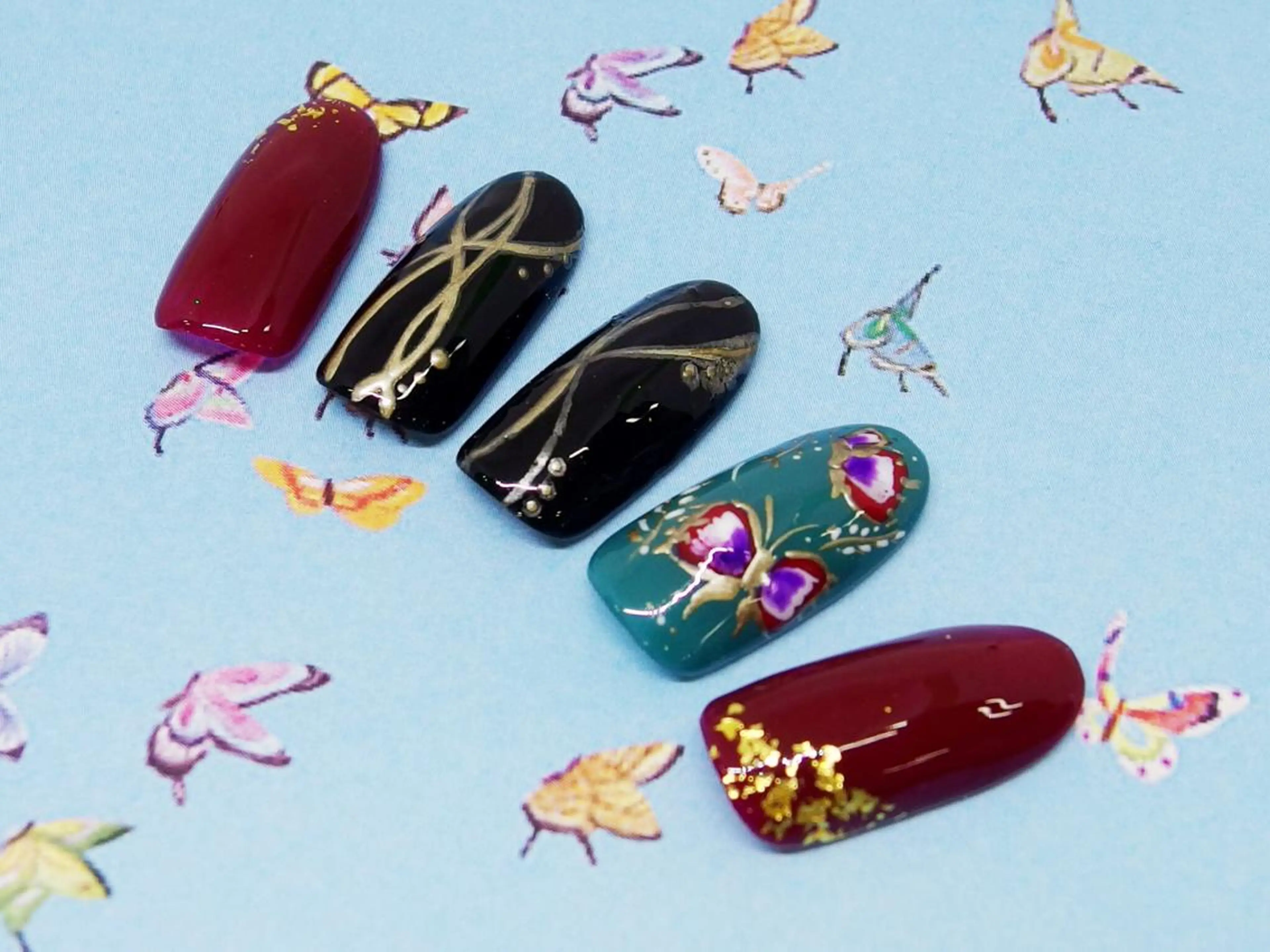 ネイル 成人式 持ち込み ティーエヌ 金山駅東口店のネイルデザイン