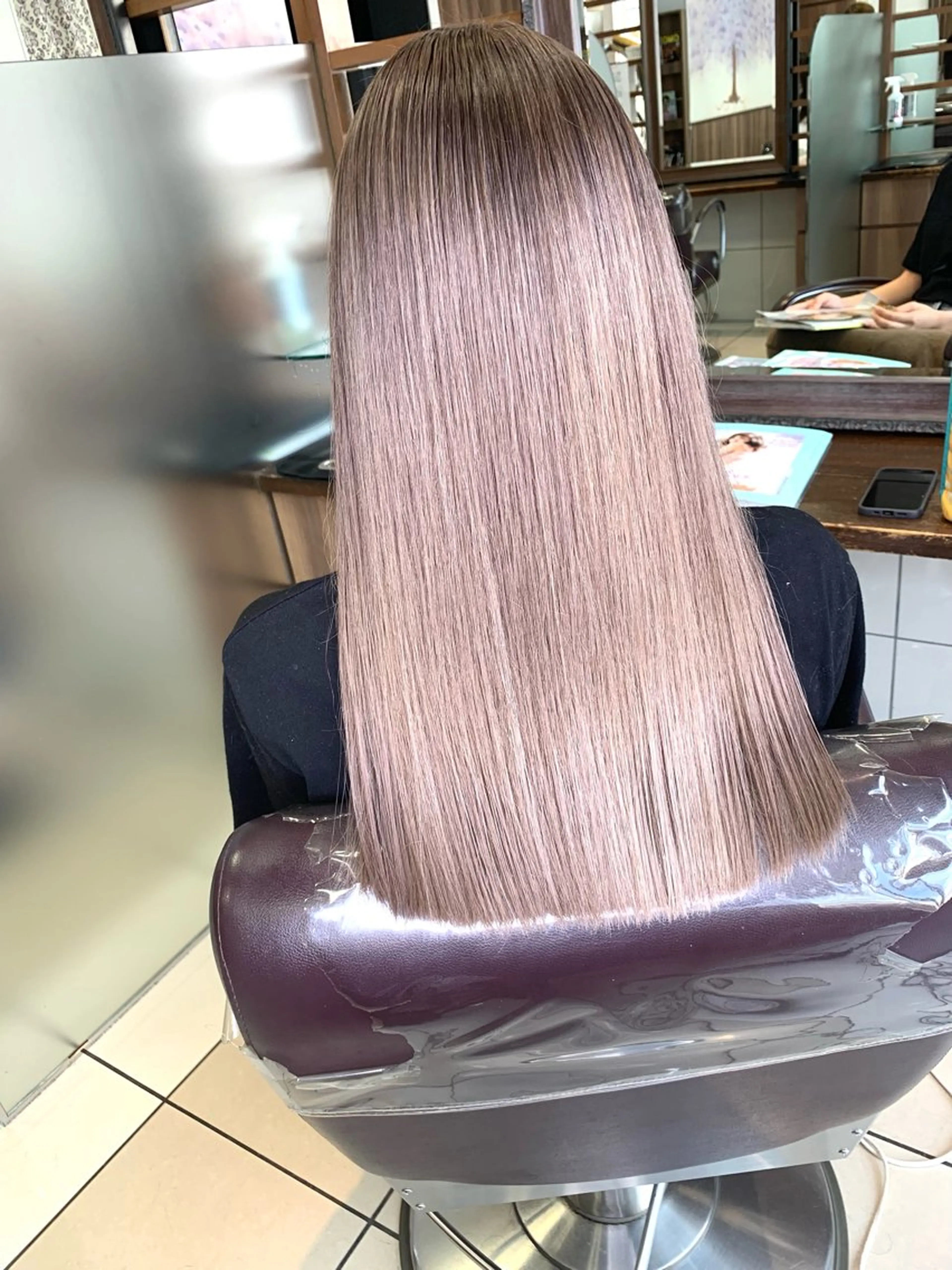 ミディアム カラー ブリーチ 本島 大生のヘアスタイル