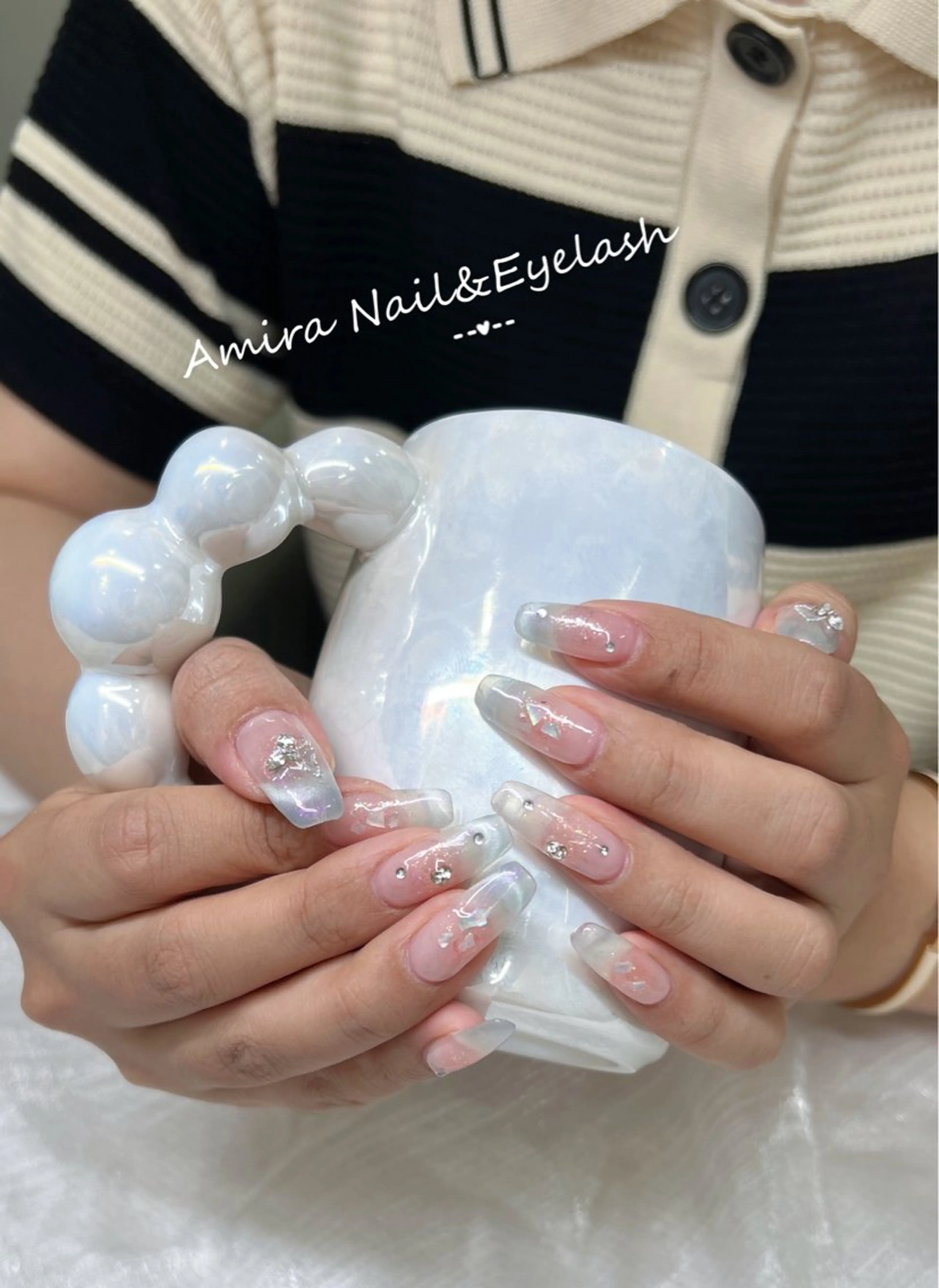 ネイル Amira アイラッシュのマツエク・マツパデザイン