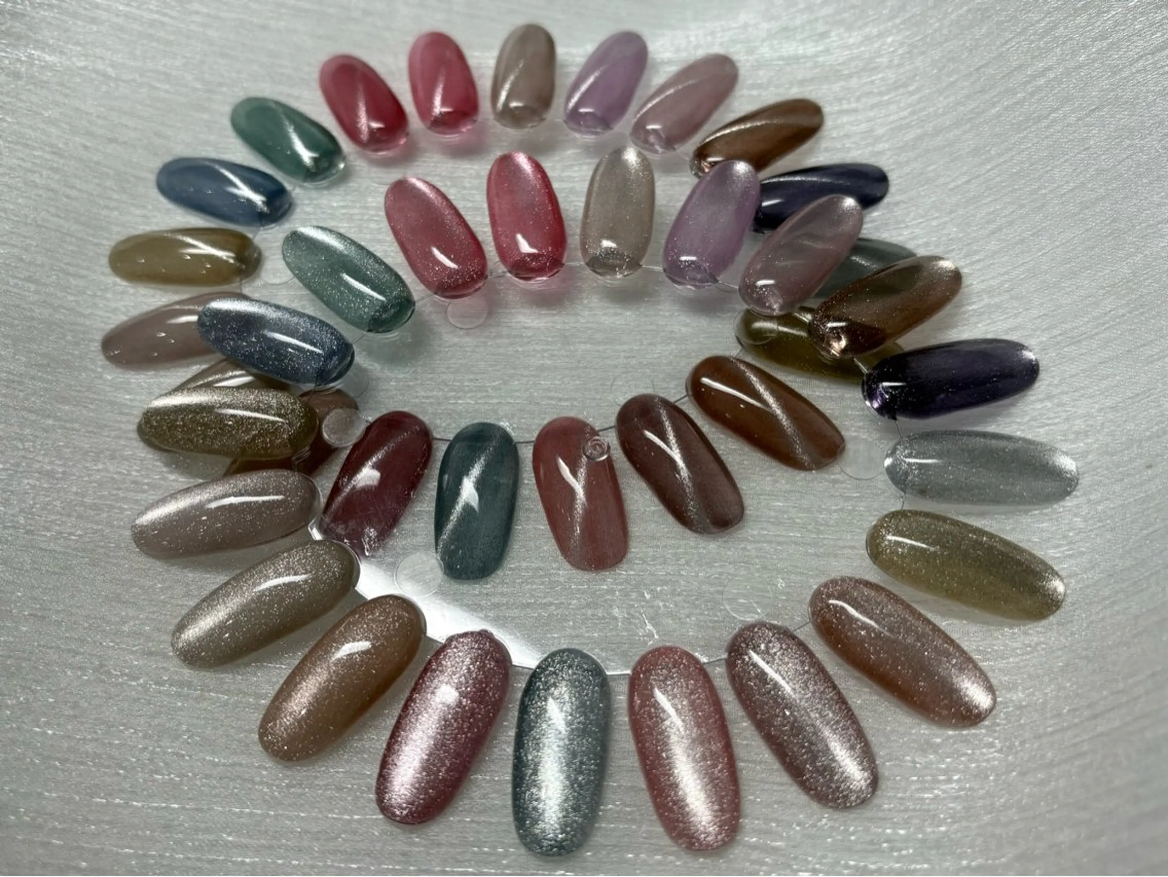 ネイル マグネットネイル ハンドネイル Mermaid Nailのネイルデザイン