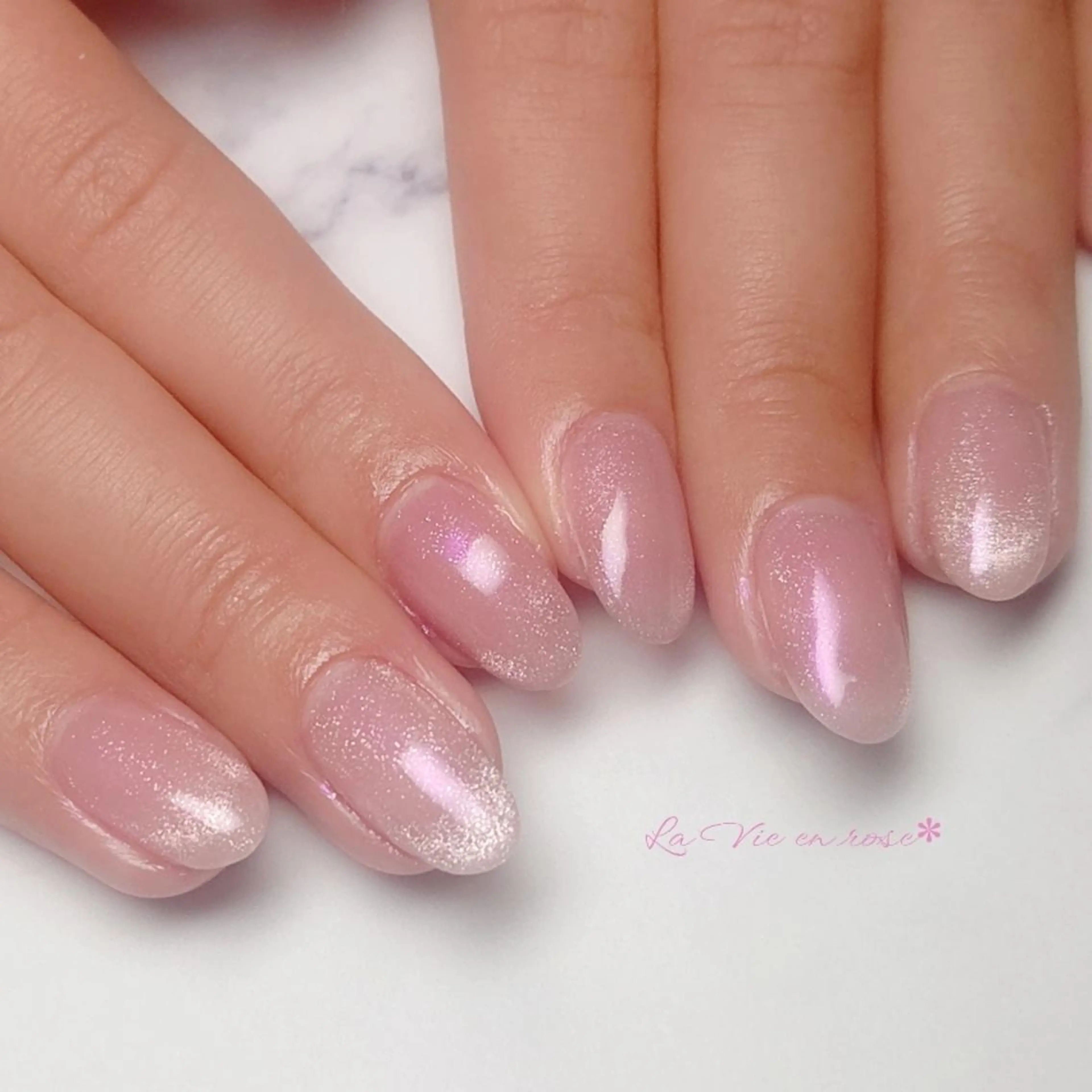 ネイル ラヴィアン ローズのネイルデザイン