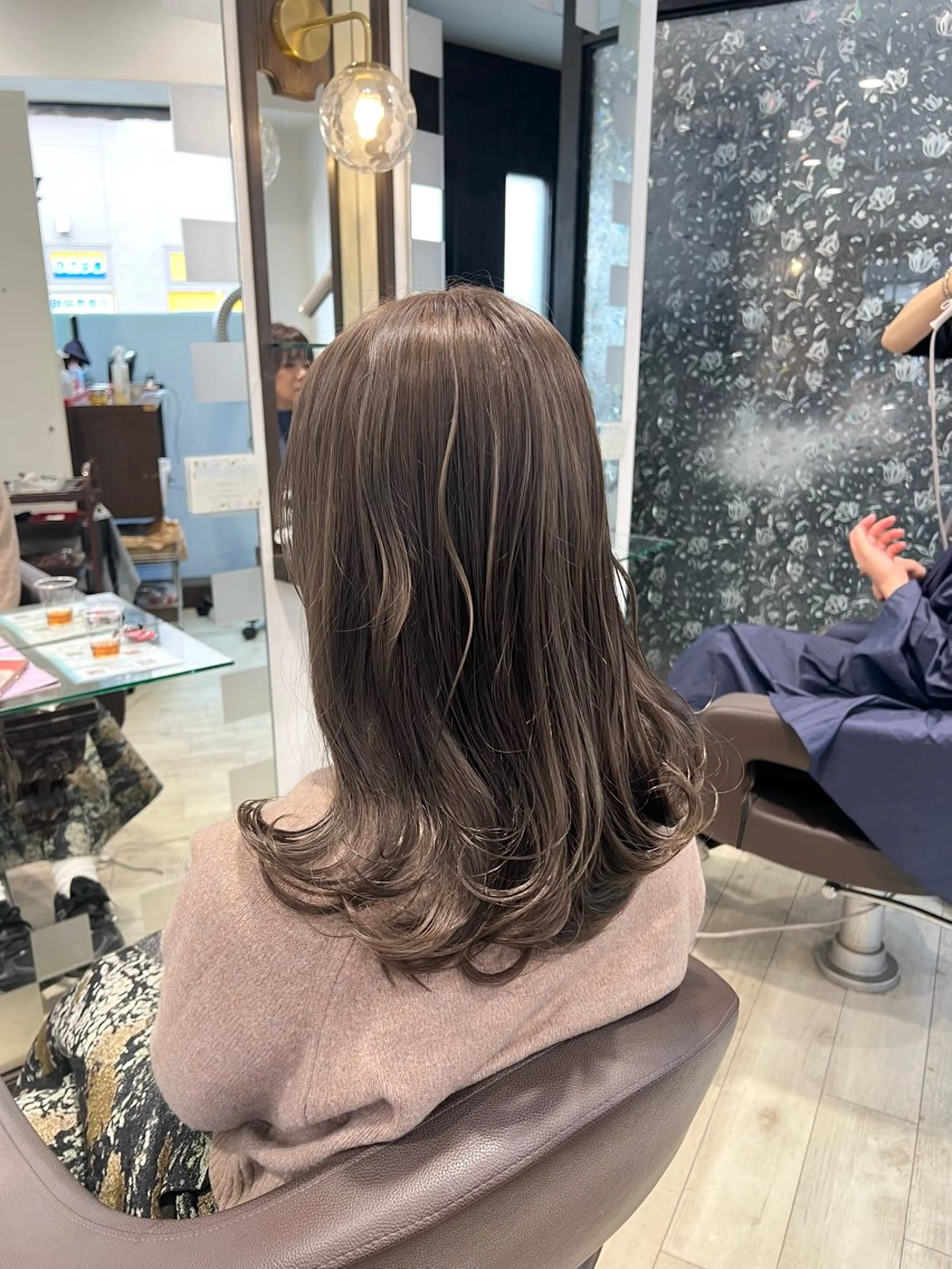 ミディアム カラー ブリーチ 透明感カラー kataoka ryotaのヘアスタイル