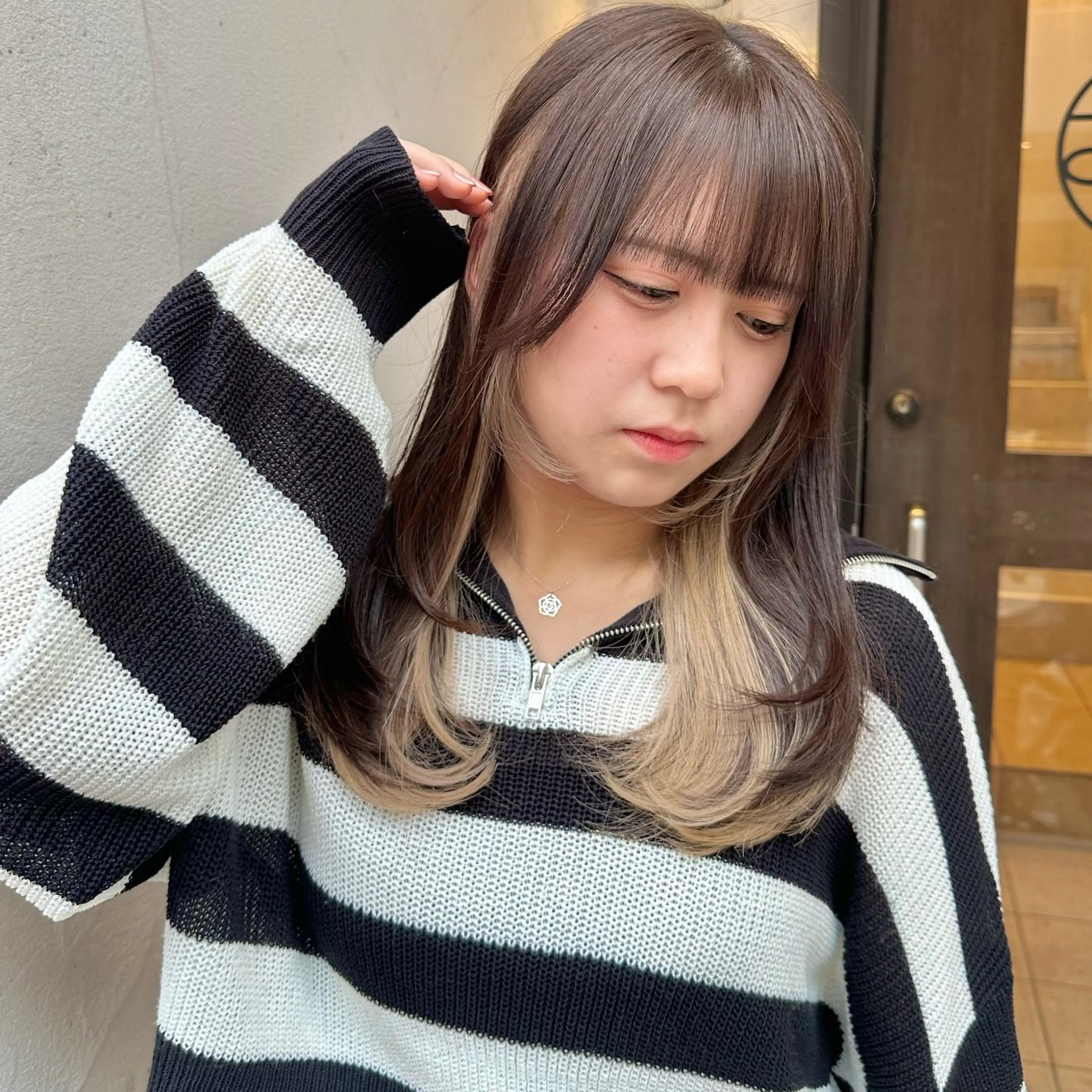 ロング カラー ブリーチ ケアブリーチ ダブルカラー インナーカラー 韓国風ヘア カット ヘアカラー トリートメント インナーカラー/レイ ヤーカット♡/マキシのヘアスタイル