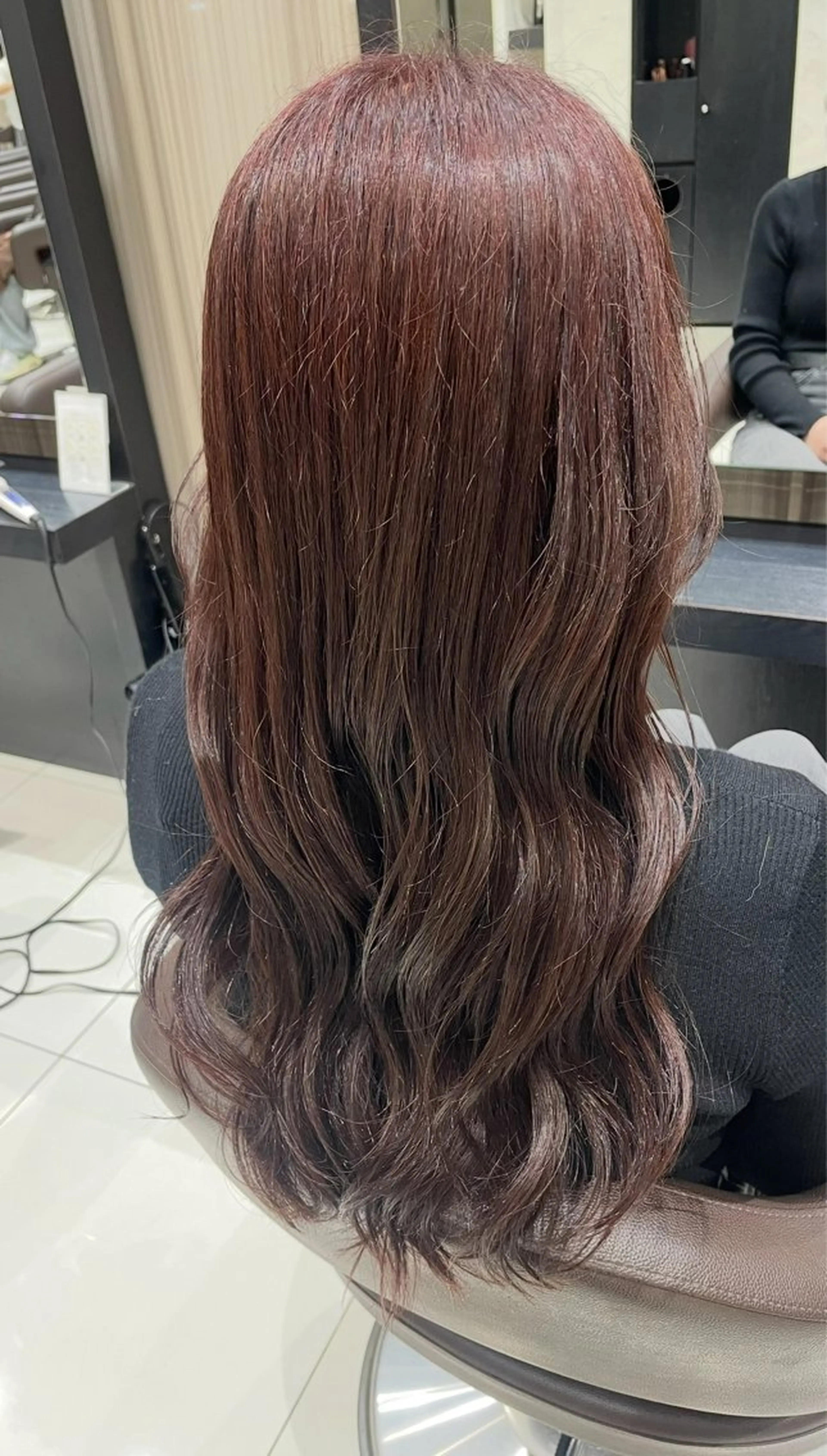 カラー 海野 萌乃果のヘアスタイル