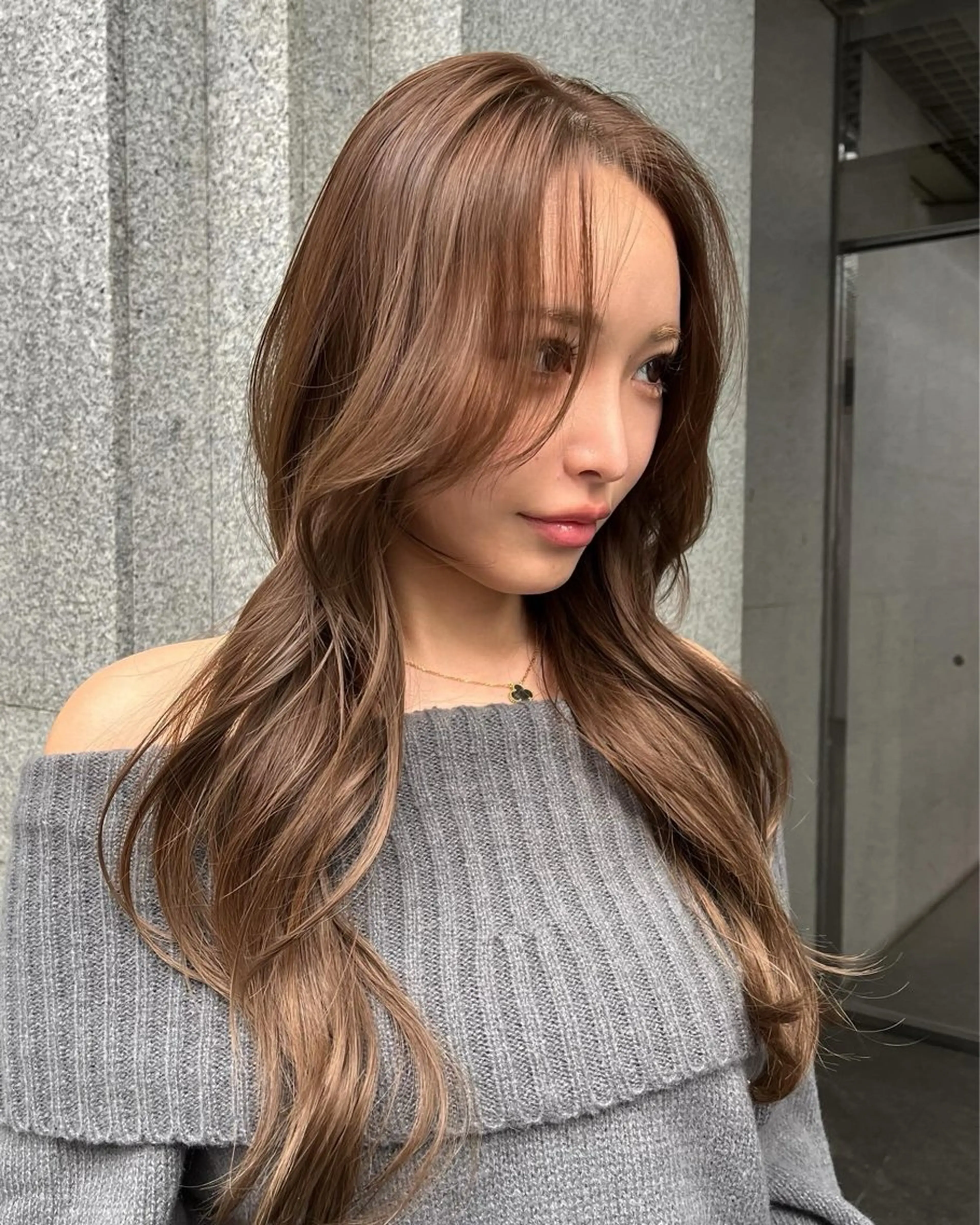 ロング レイヤーカット ヘアカラー ✨艶々ケア カラー🎀ミカゼのヘアスタイル