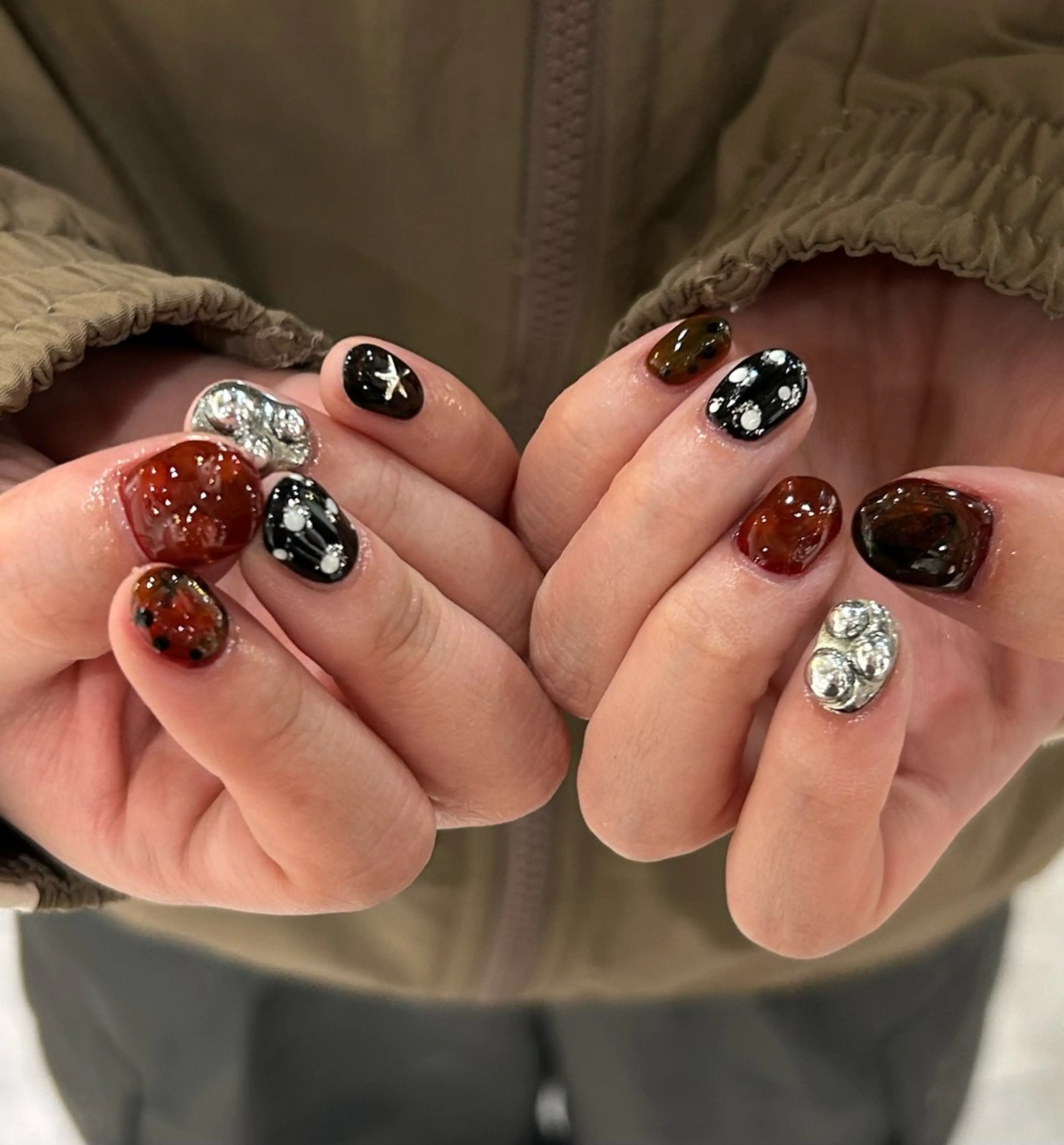 ネイル ハンドネイル ᗰIᖇᗩ☼ 𐦍 ☼ ᑎᗩIᒪの眉毛・アイブロウイメージ