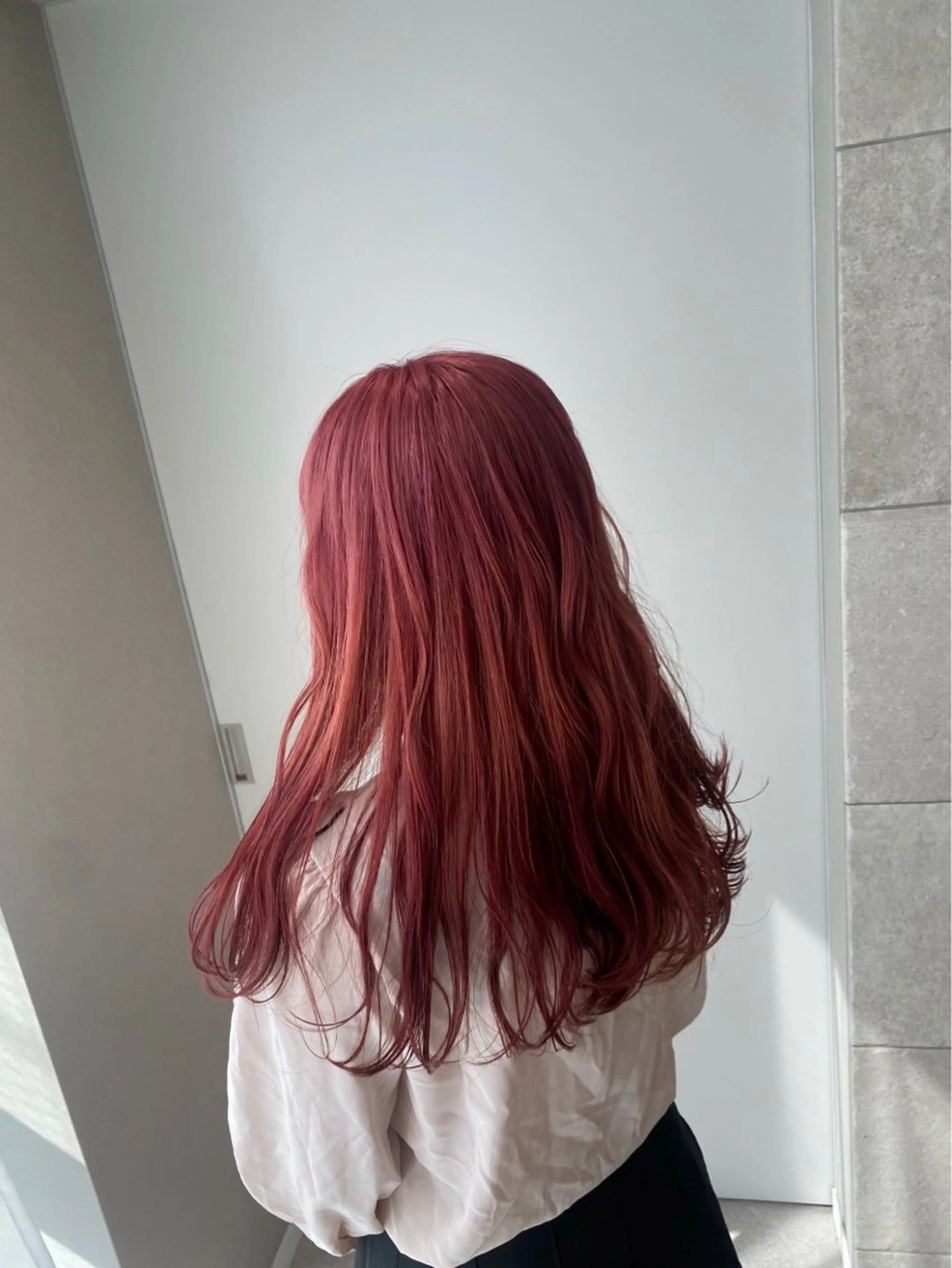 カラー オレンジ ピンクカラー ヘアカラー オリーブカラー 💙KARIN🪼のヘアスタイル