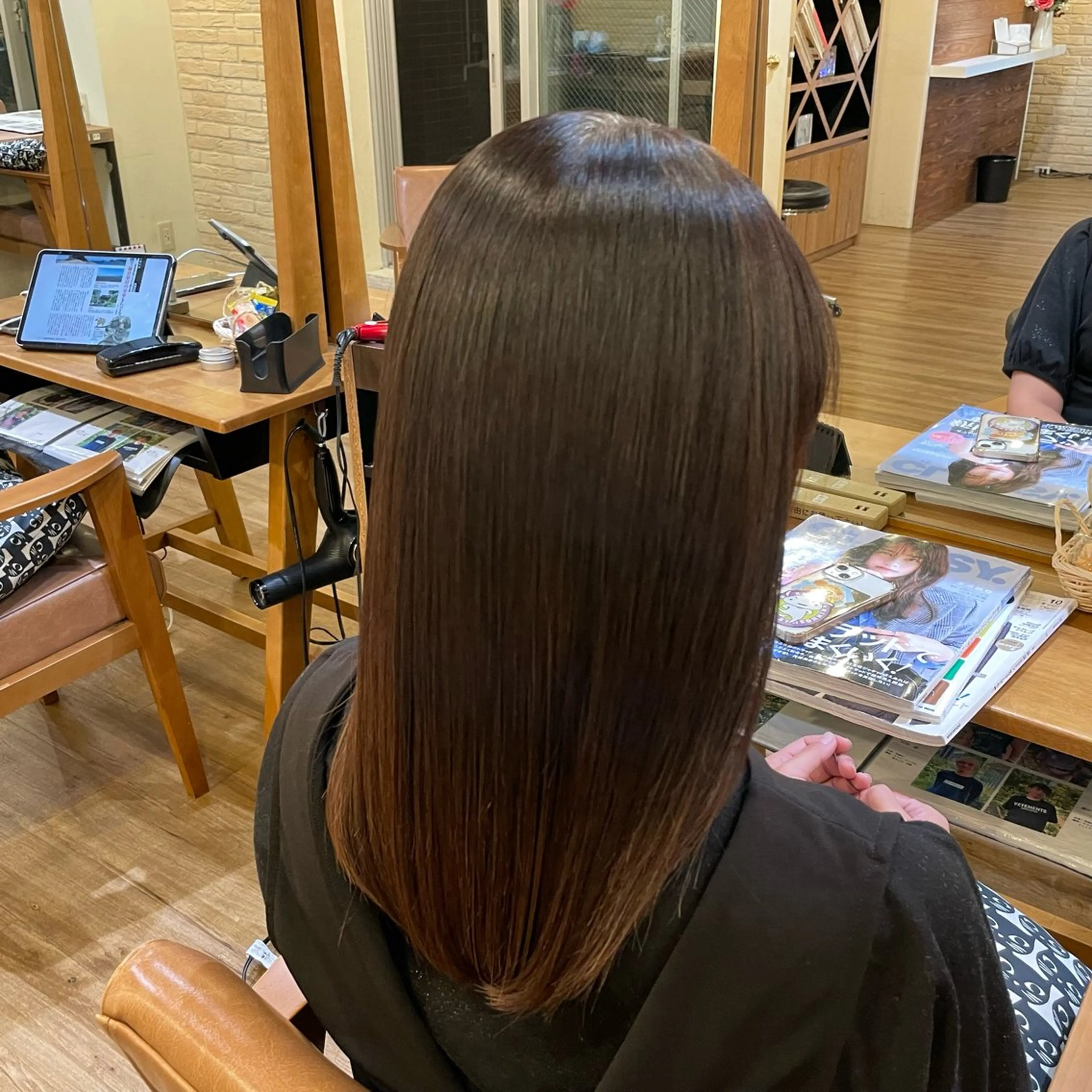 セミロング 縮毛矯正 トリートメント 酸熱トリートメント 髪質改善カラー＆ 縮毛矯正　石井良平のヘアスタイル