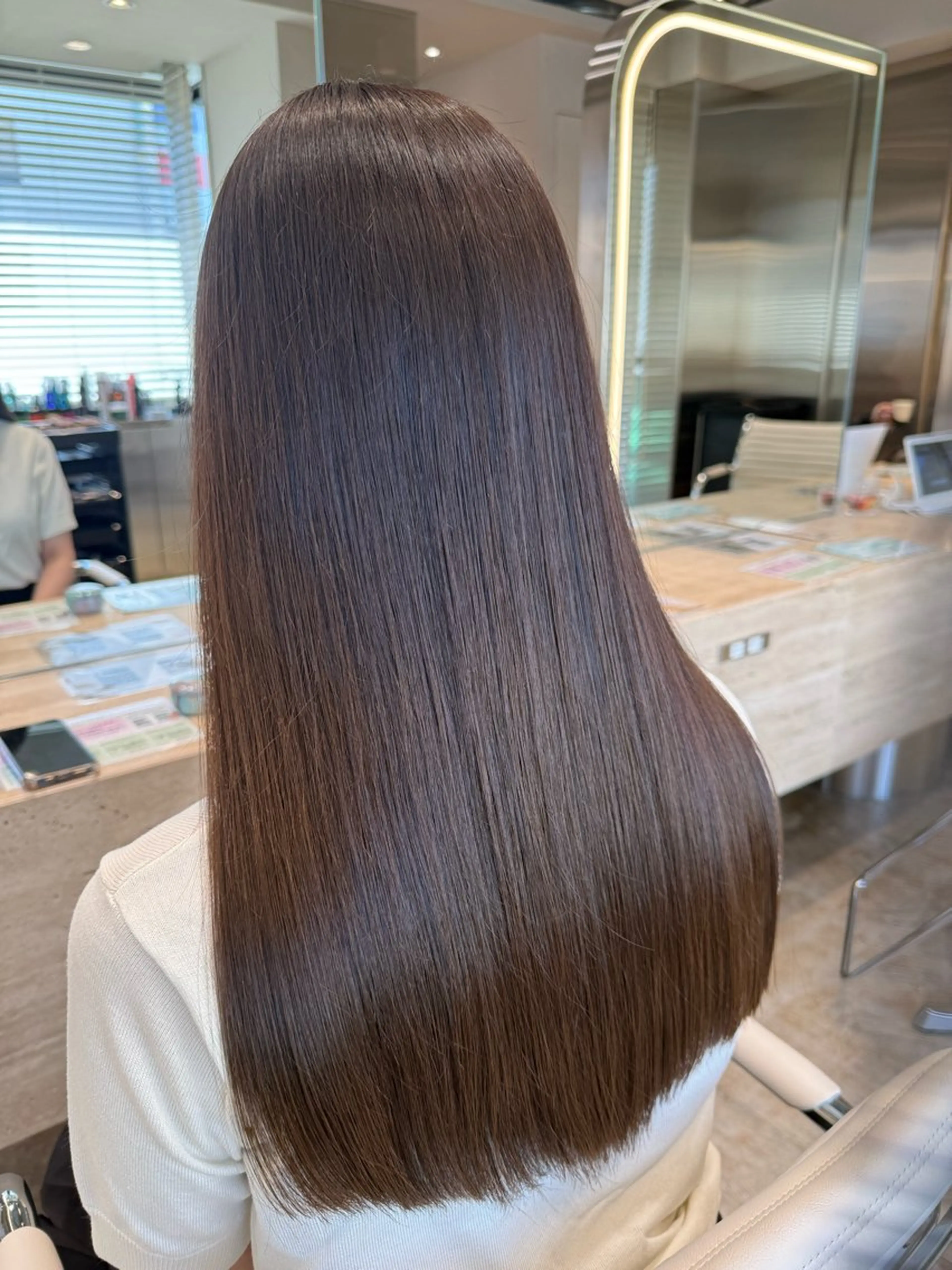 ロング カット トリートメント ✨小顔ショート /ハイトーン　河内のヘアスタイル