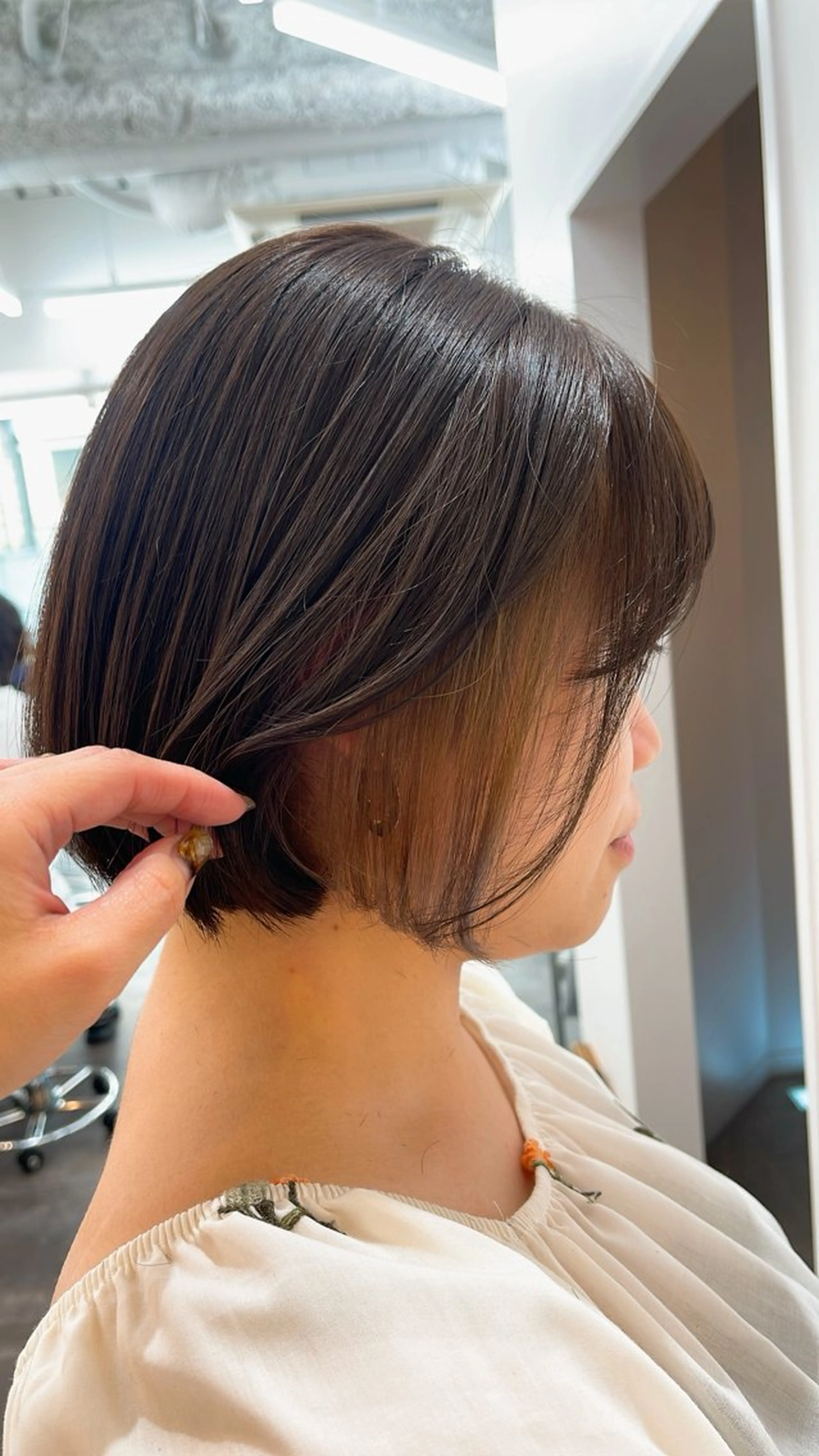 ショート カラー カット ヘアカラー トリートメント WISTERIA P LUS1 ikumiのヘアスタイル