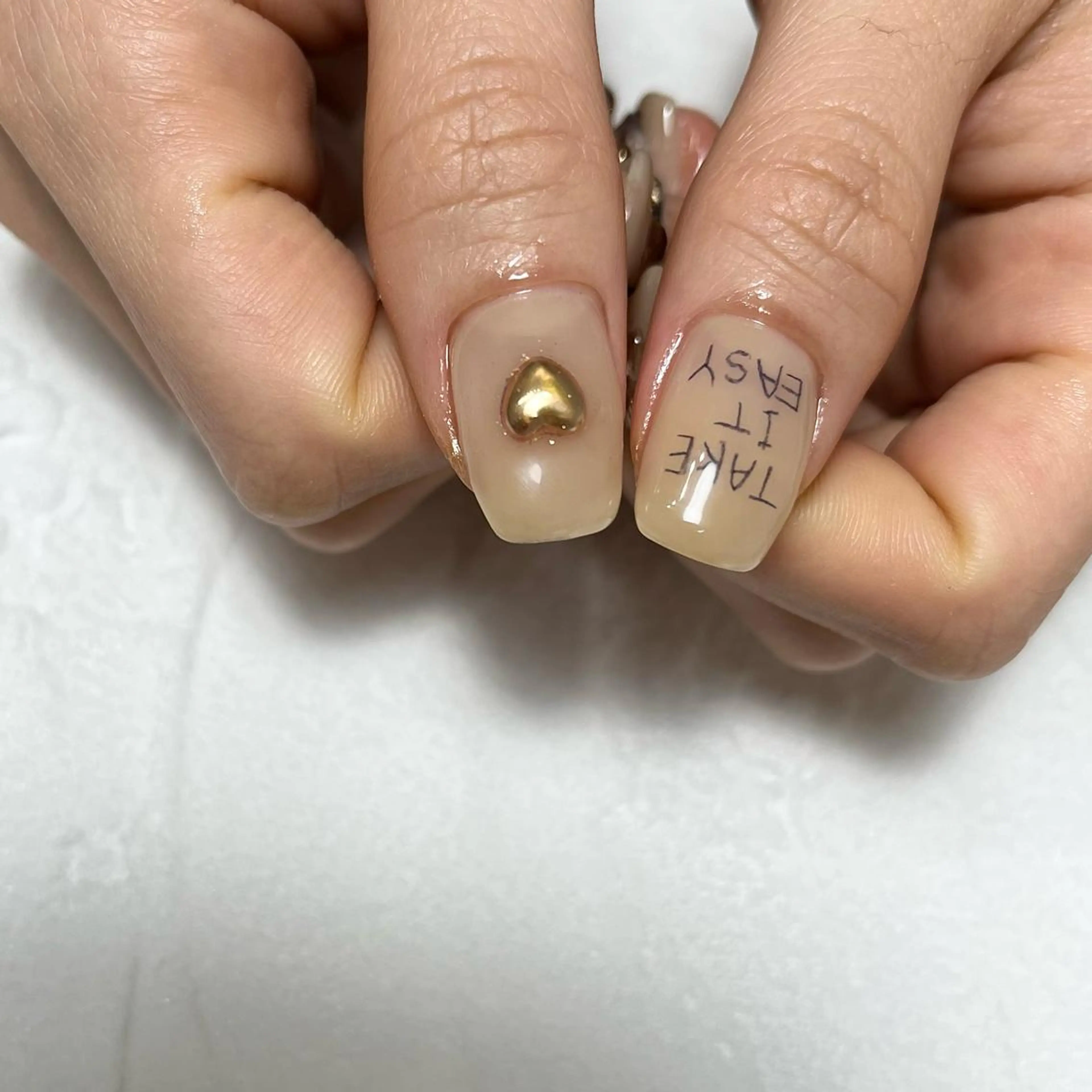 ネイル ゴールド ネイビー ハンドネイル vegh. nail／阿波座のネイルデザイン