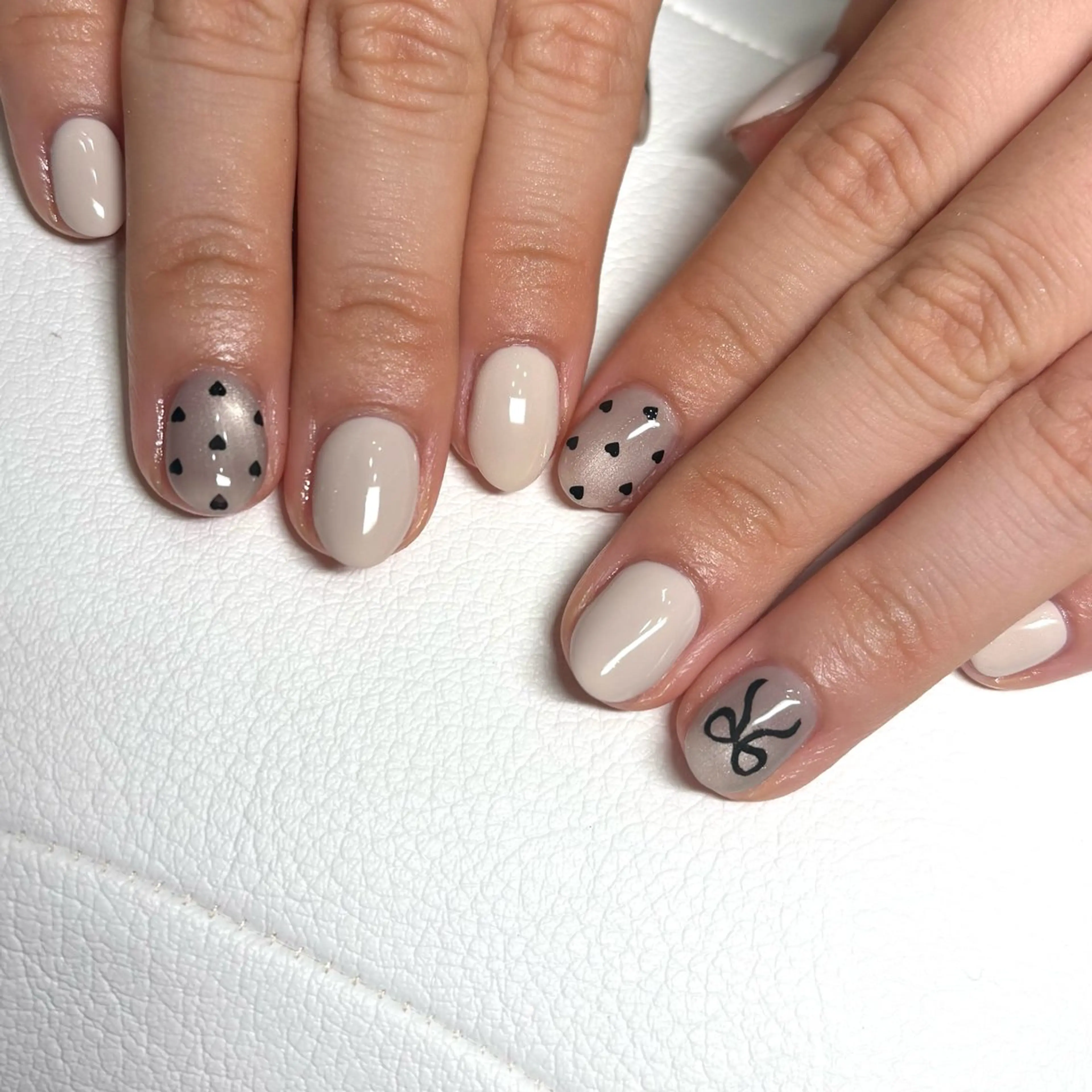 ネイル ドット ハート ハンドネイル loa nailのネイルデザイン