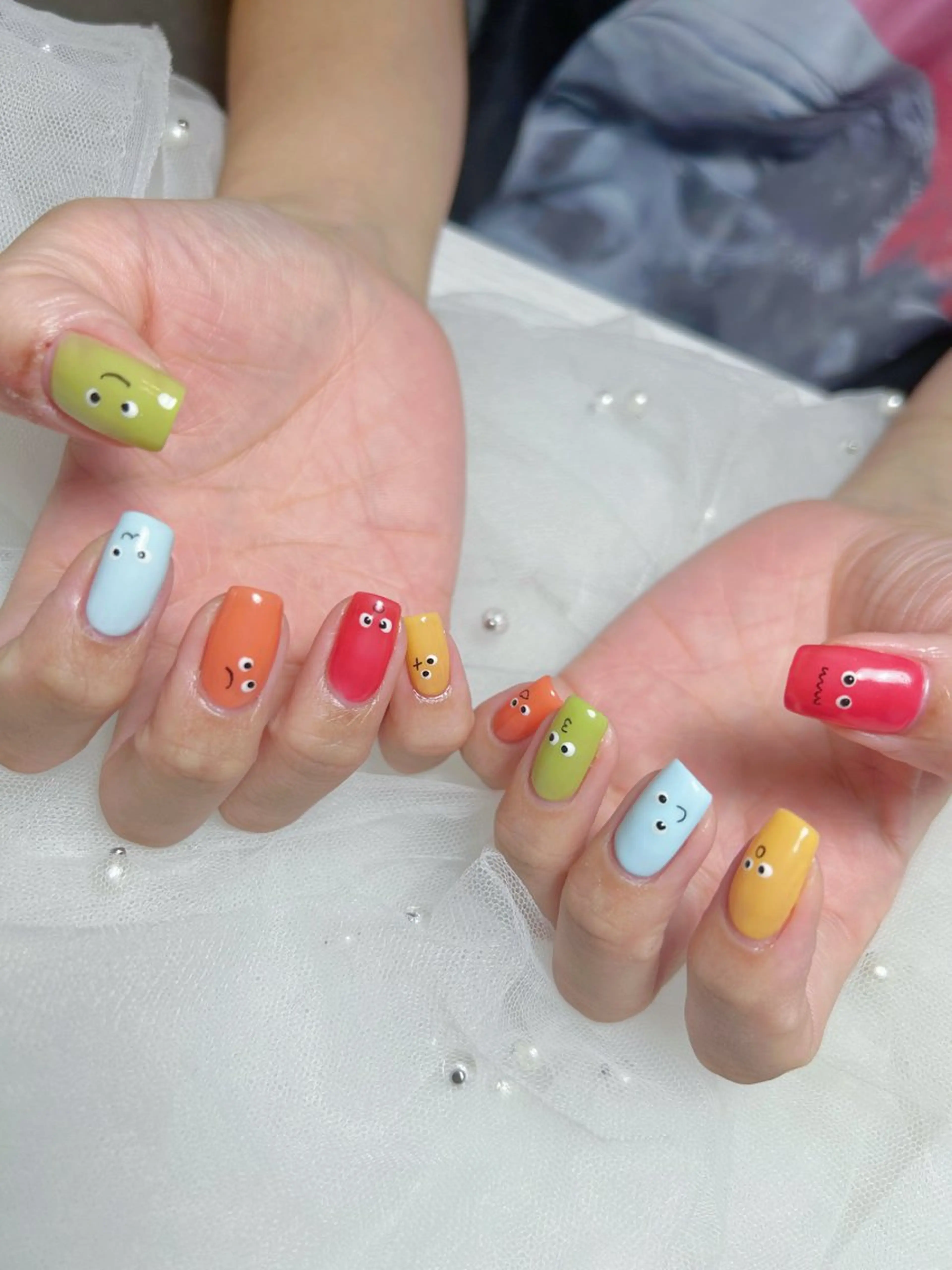 ネイル takara nail所属・takara射水高岡 マグネット韓国ポップのネイルデザイン