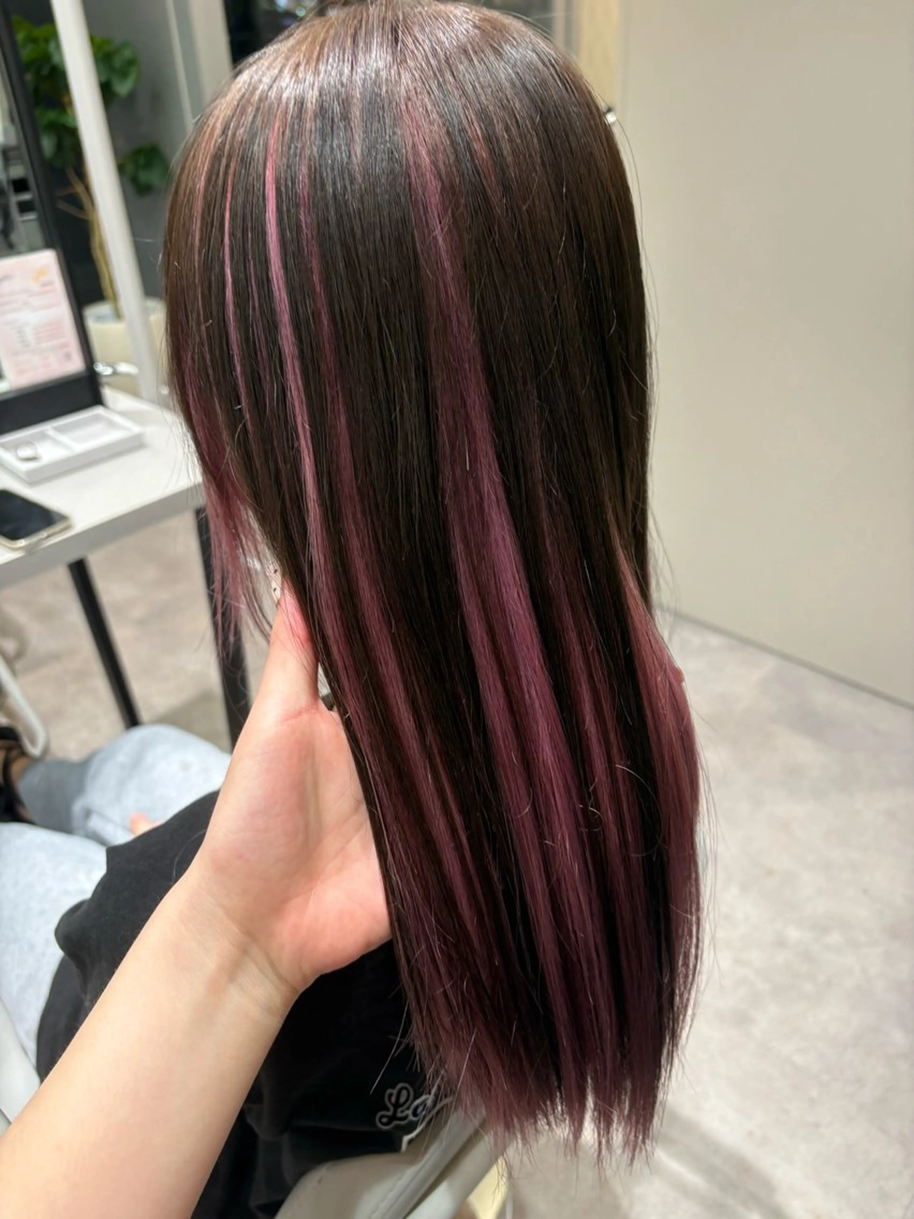 セミロング 星 希愛のヘアスタイル