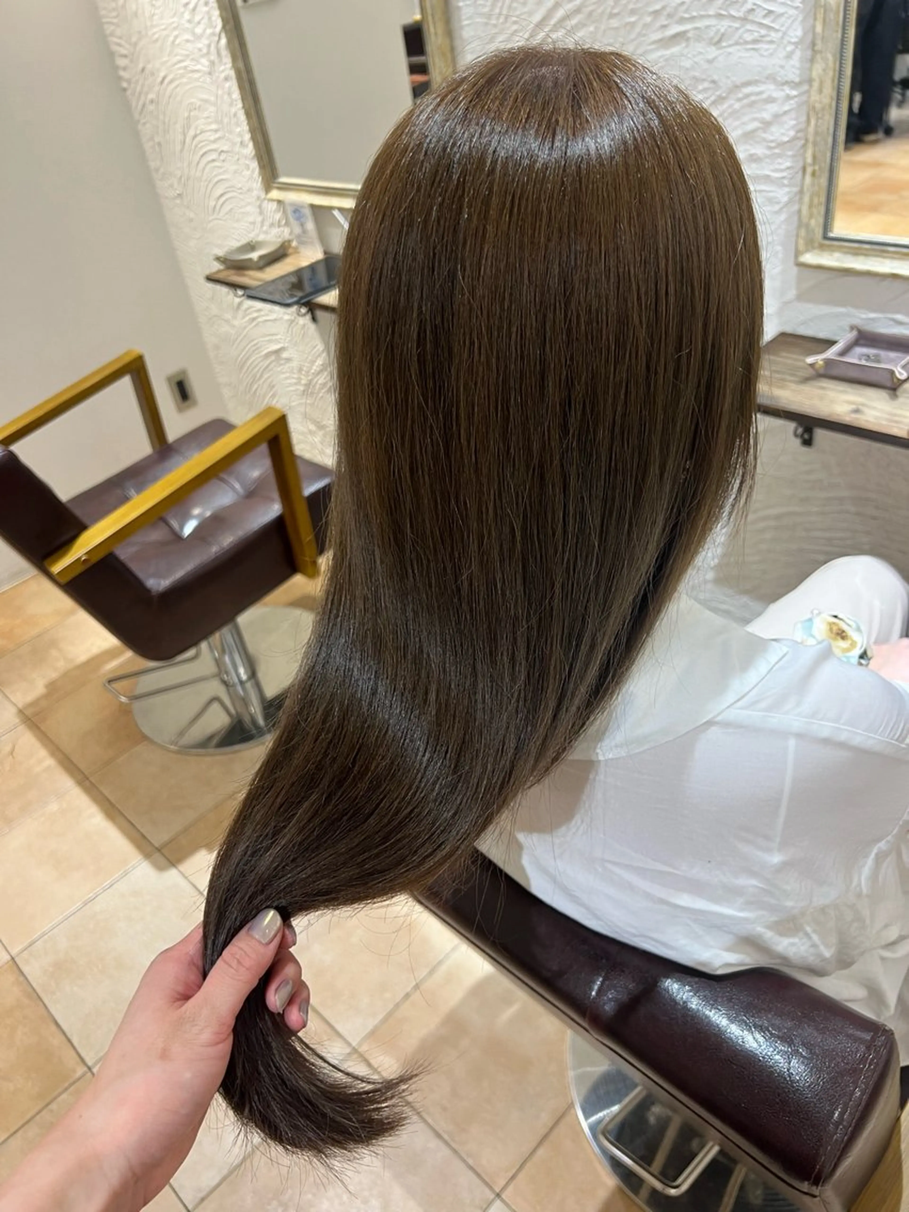 セミロング カラー 🥀韓国ヘア🥀 宮津真菜のヘアスタイル