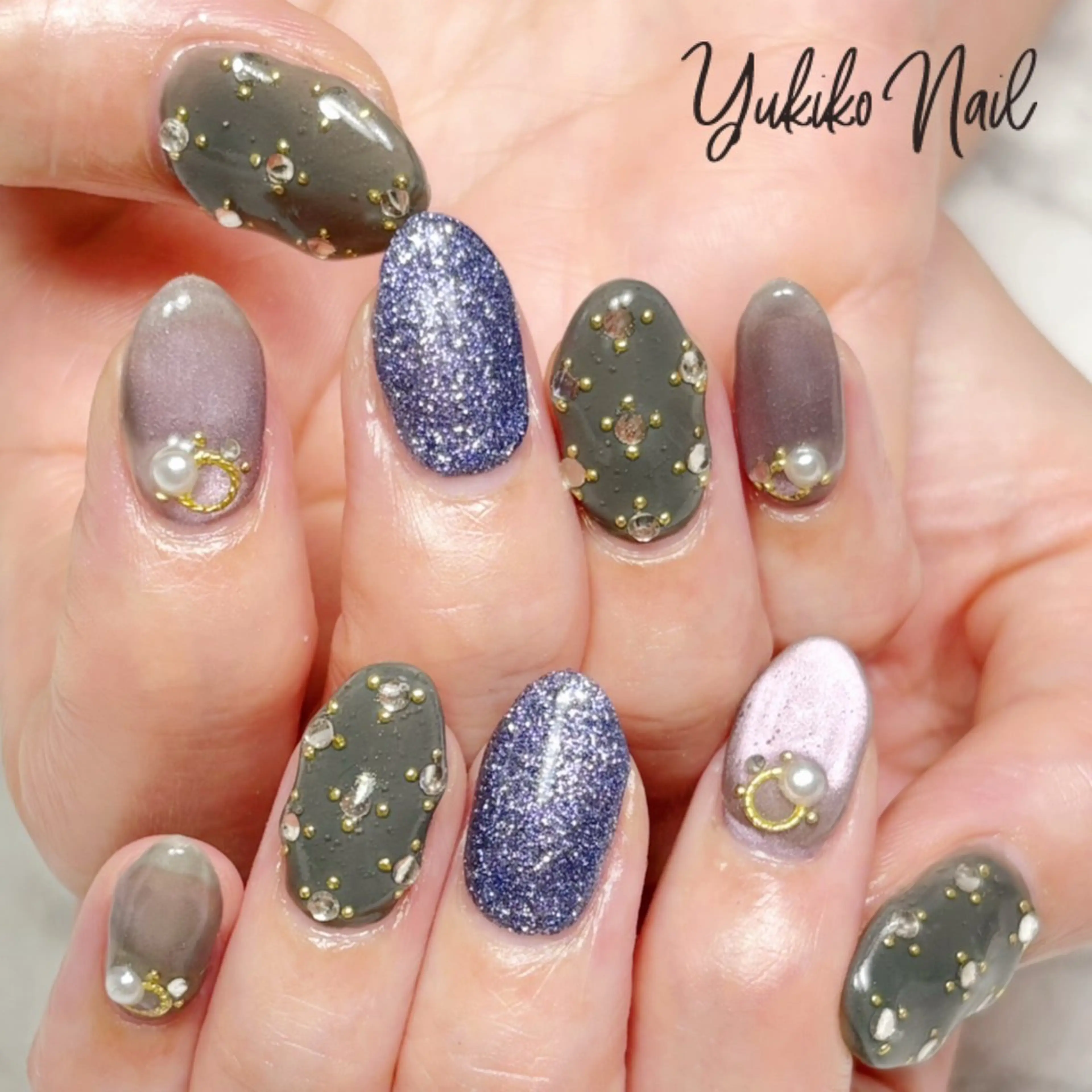 ネイル キラキラネイル マグネットネイル ハンドネイル ユキコ ネイルのネイルデザイン