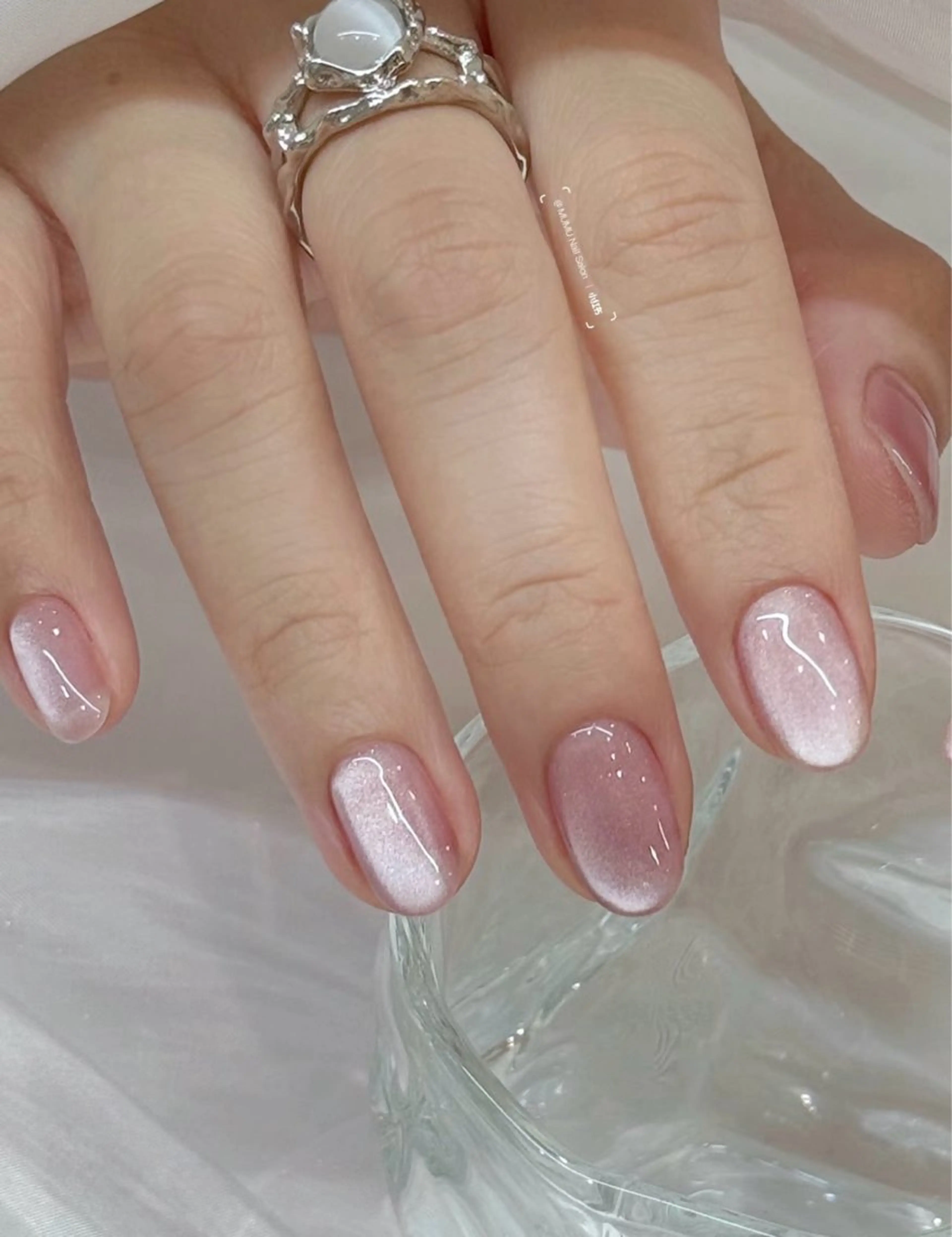 ネイル ETE LUNA NAILのネイルデザイン
