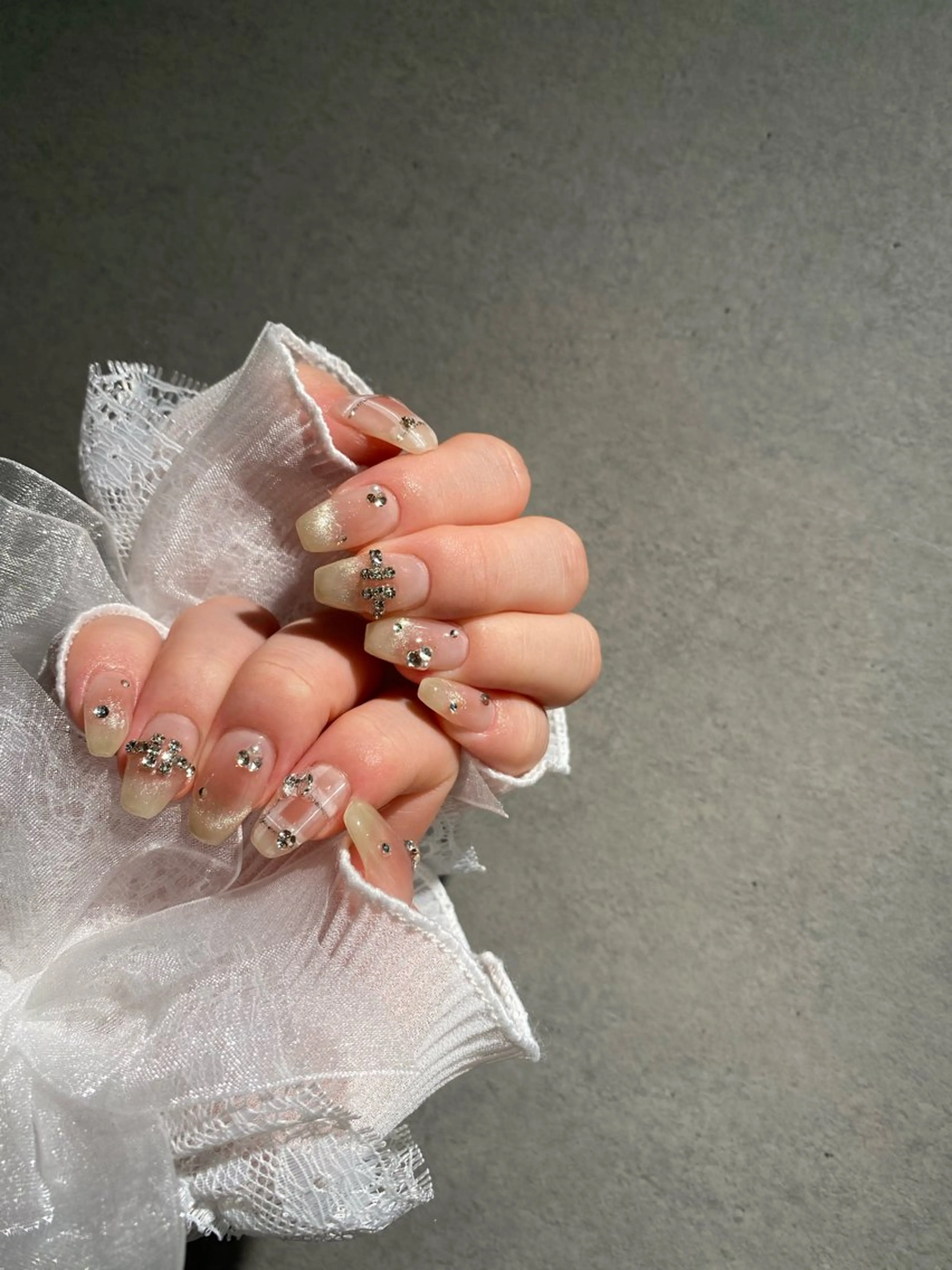 ネイル I-nailロング /ワンホン/キラキラのネイルデザイン