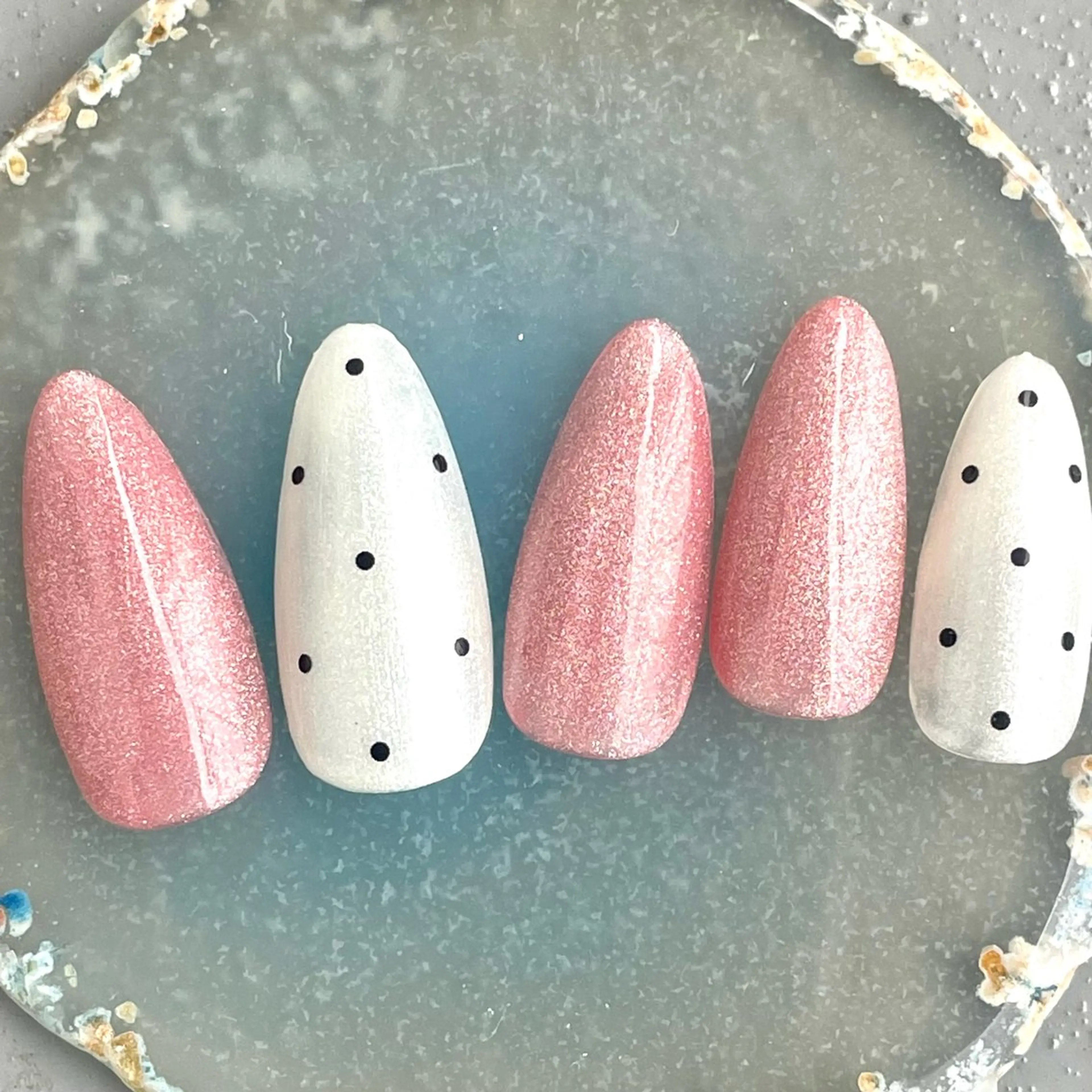 ネイル ドット ホログラムネイル マグネットネイル シンプルネイル koto nailsのネイルデザイン