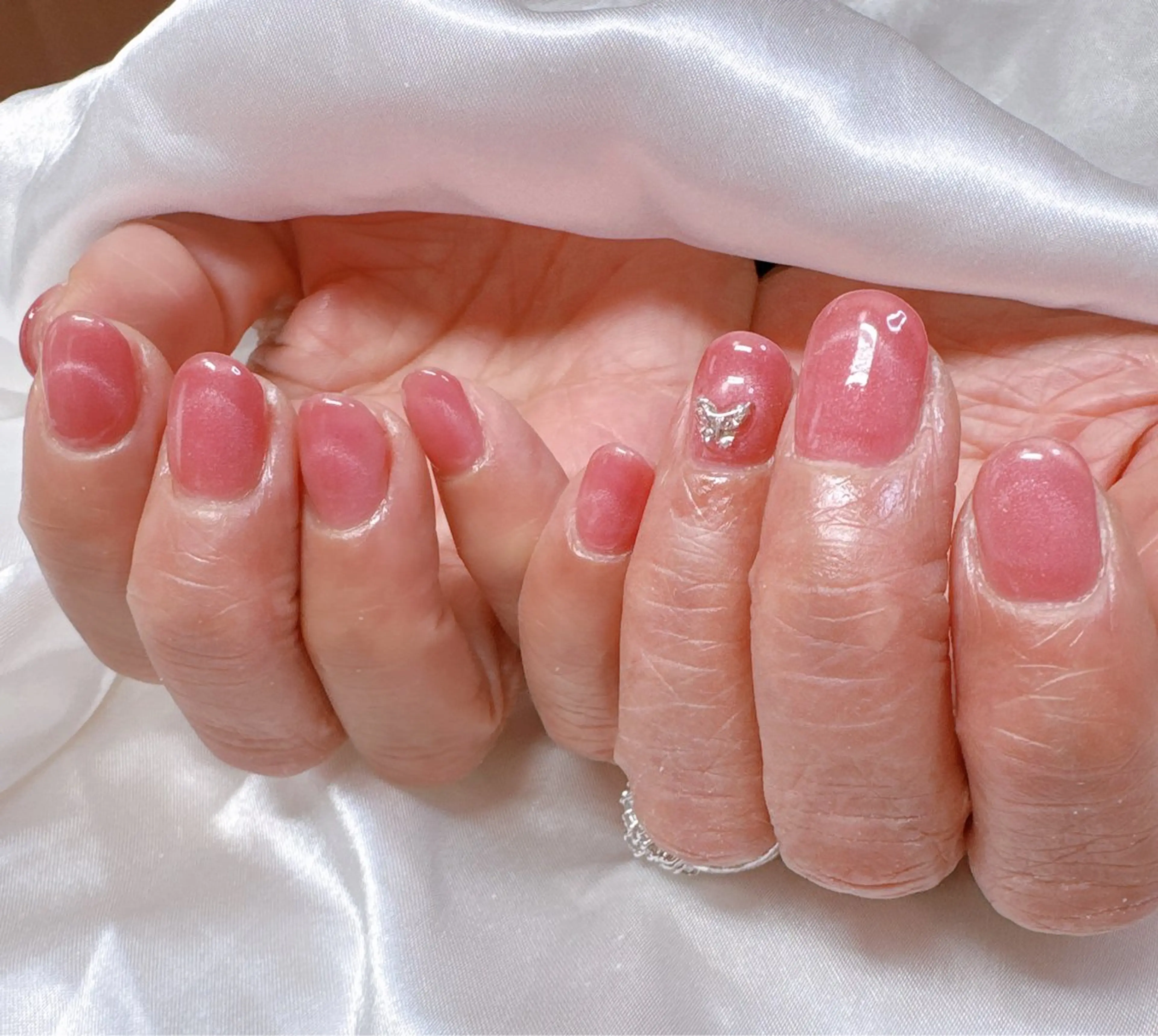 ネイル 高島 夏海のネイルデザイン