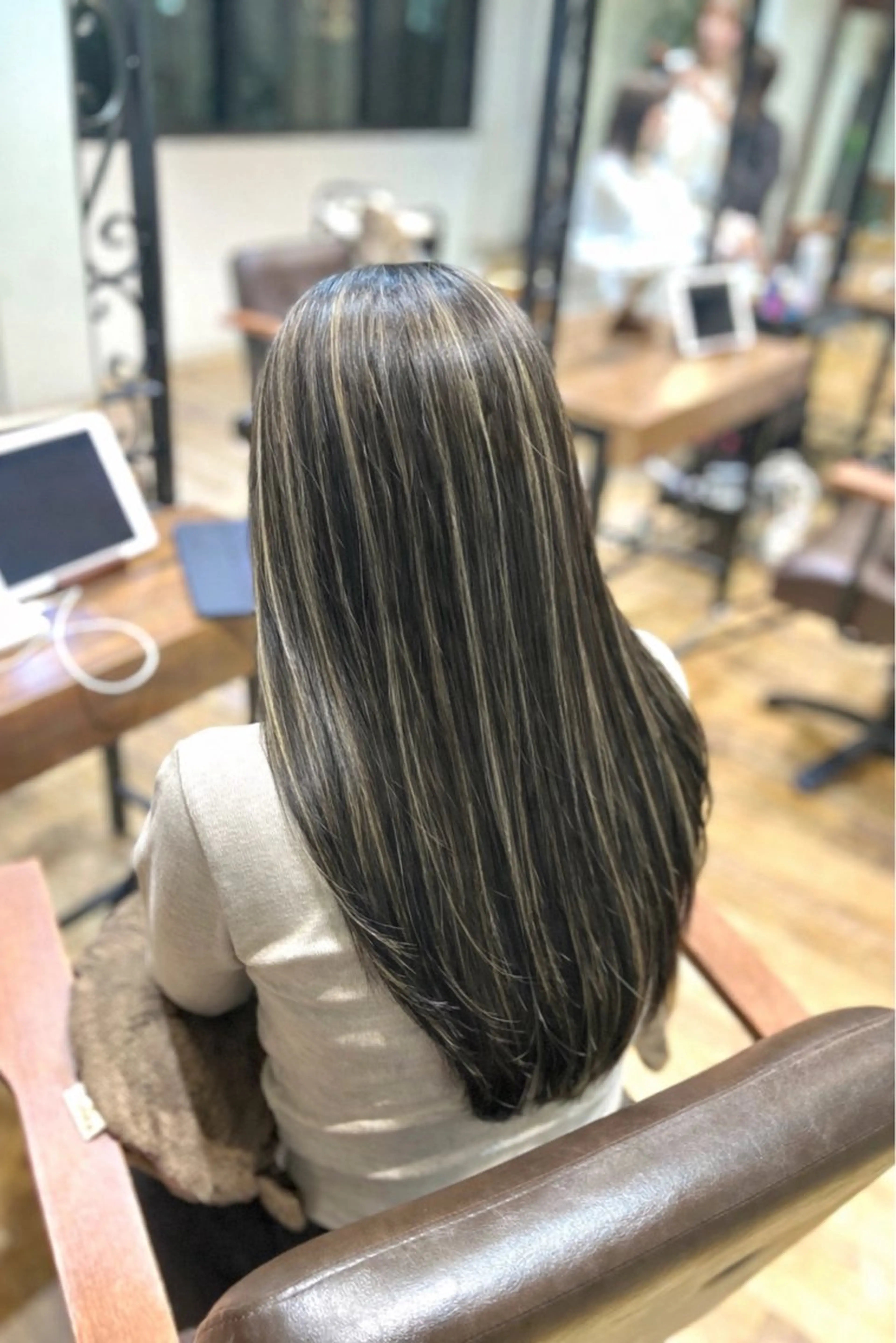 カラー ハイライトカラー ヘアカラー Anri/ハイライト /カラーモデルのヘアスタイル