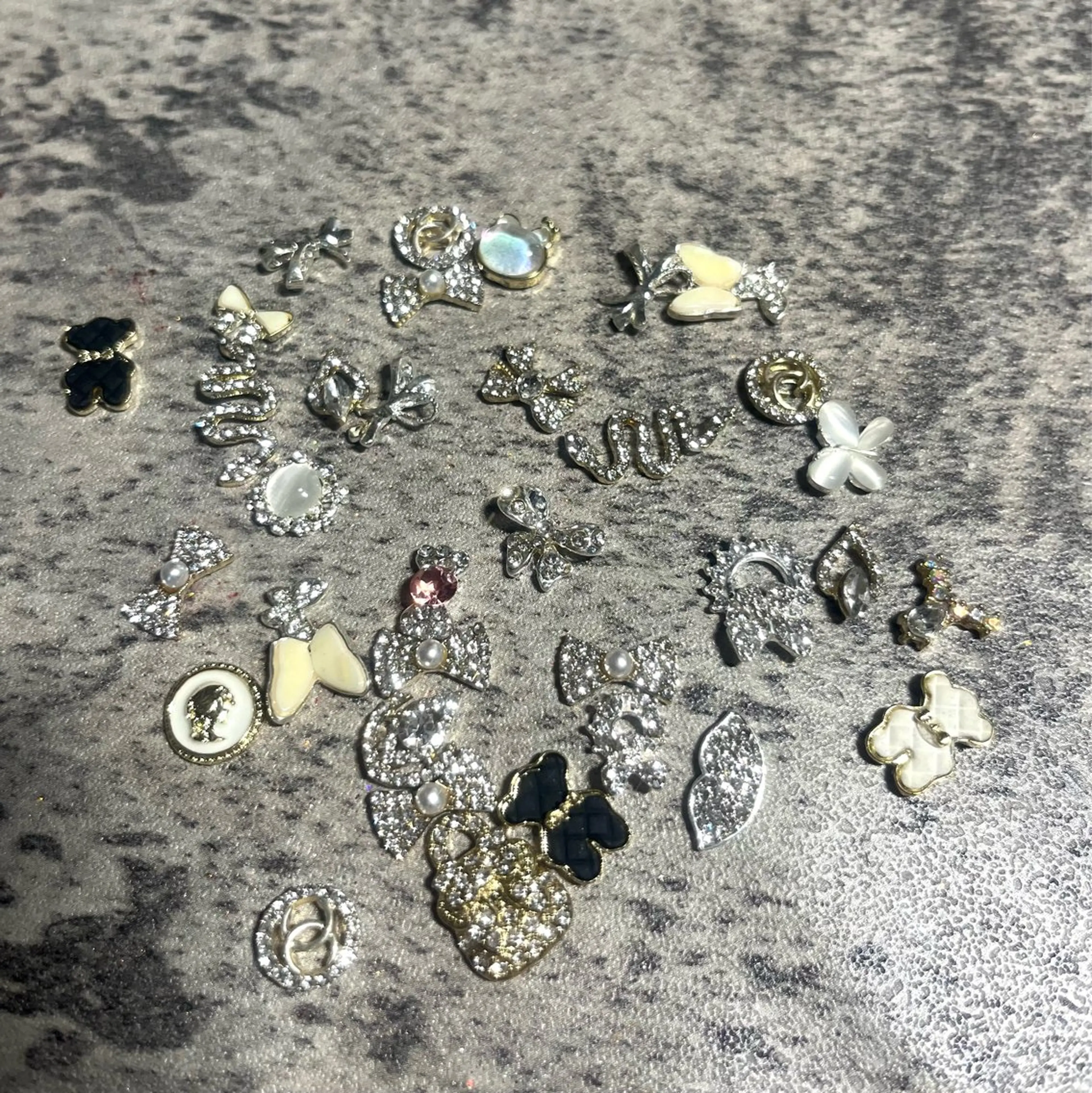 ミディアム 2DY NAIL SALONのネイルデザイン