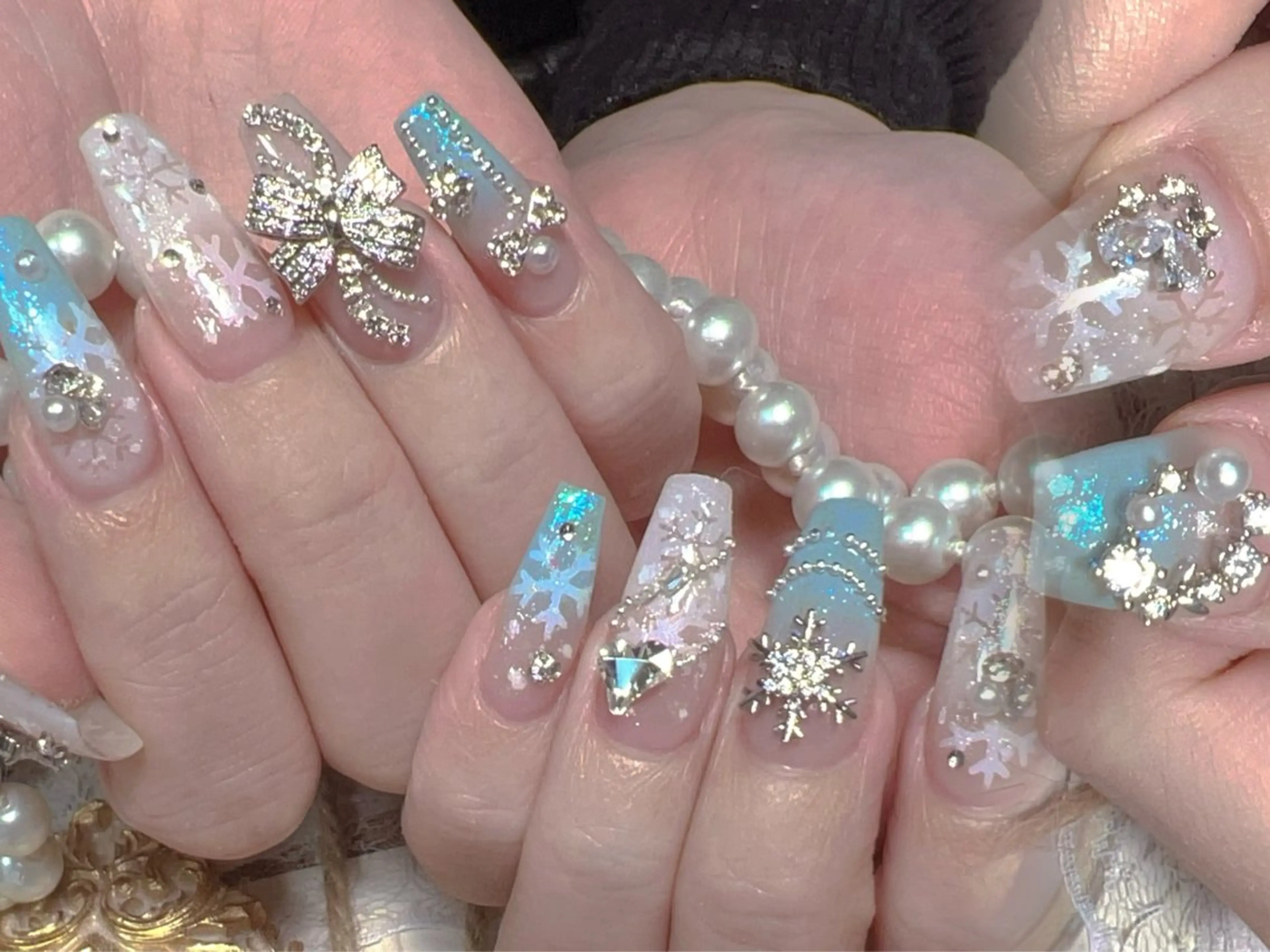 ネイル MOA NAIL所属・MoaNail🫶 Yoshiのネイルデザイン