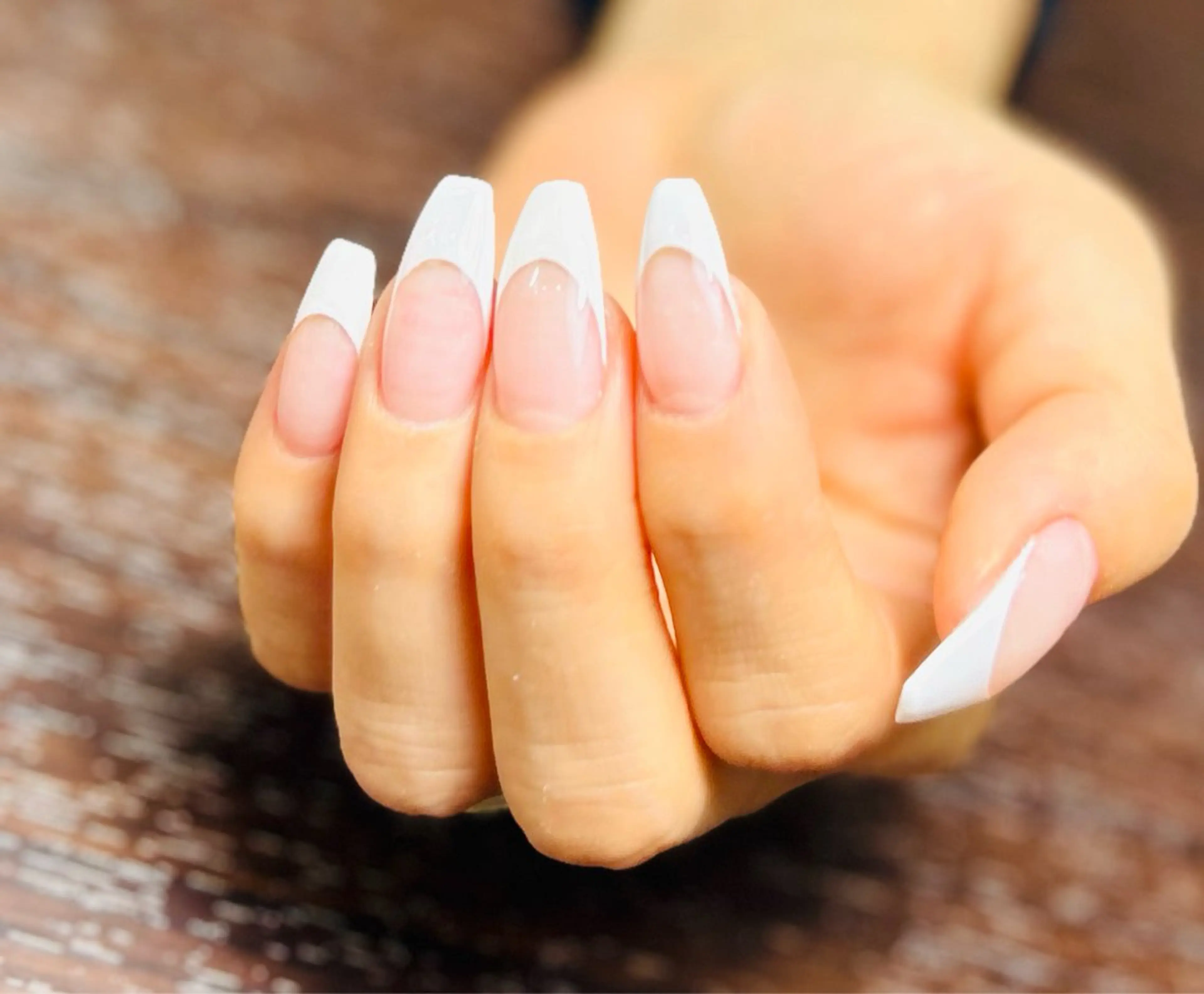 ネイル フレンチネイル ネイルサロンmuumii所属・東十条muumii ネイルまつ毛のネイルデザイン