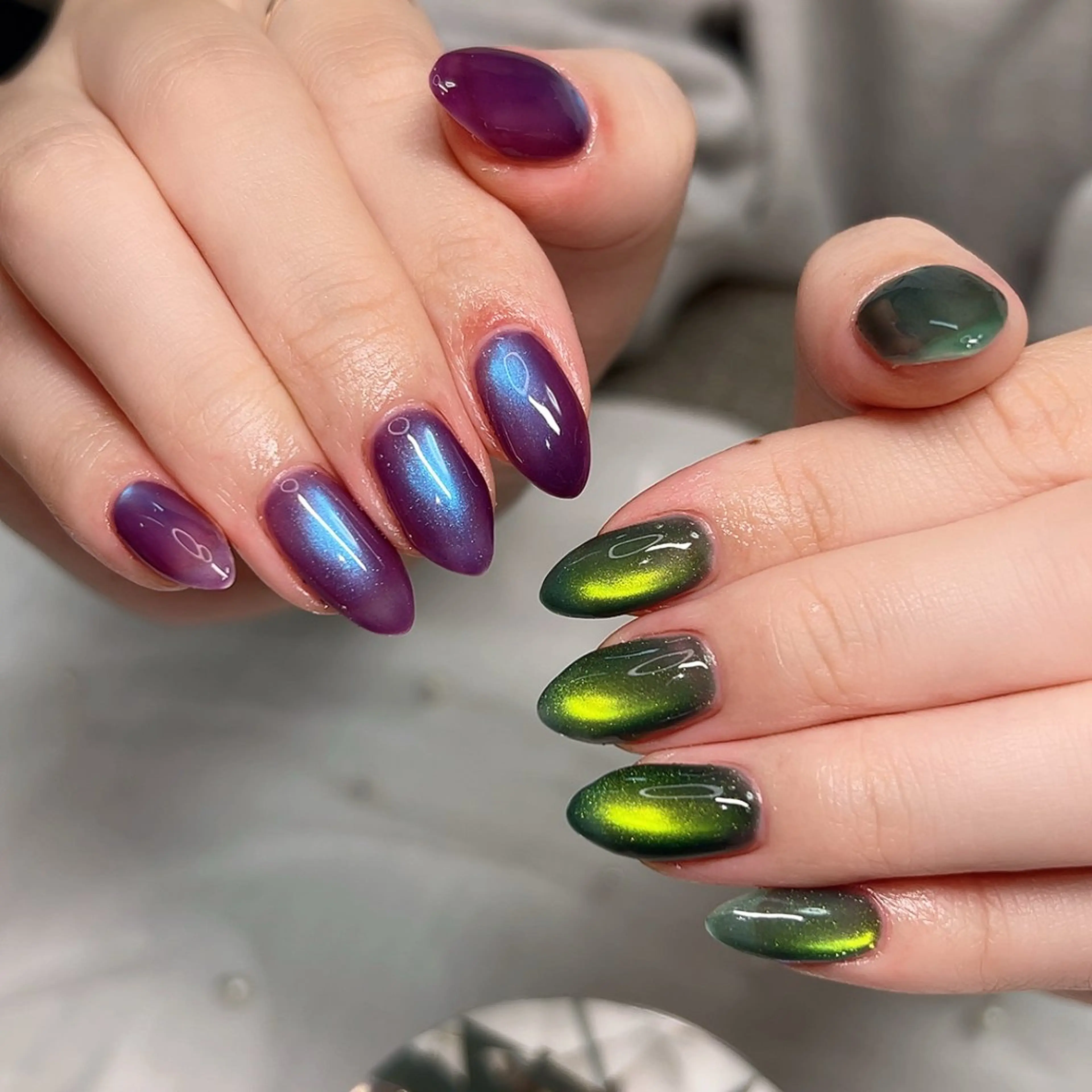 ネイル オーロラネイル ミラーネイル オフィスネイル ワンカラーネイル シンプルネイル ハンドネイル Cute Tips nailのネイルデザイン