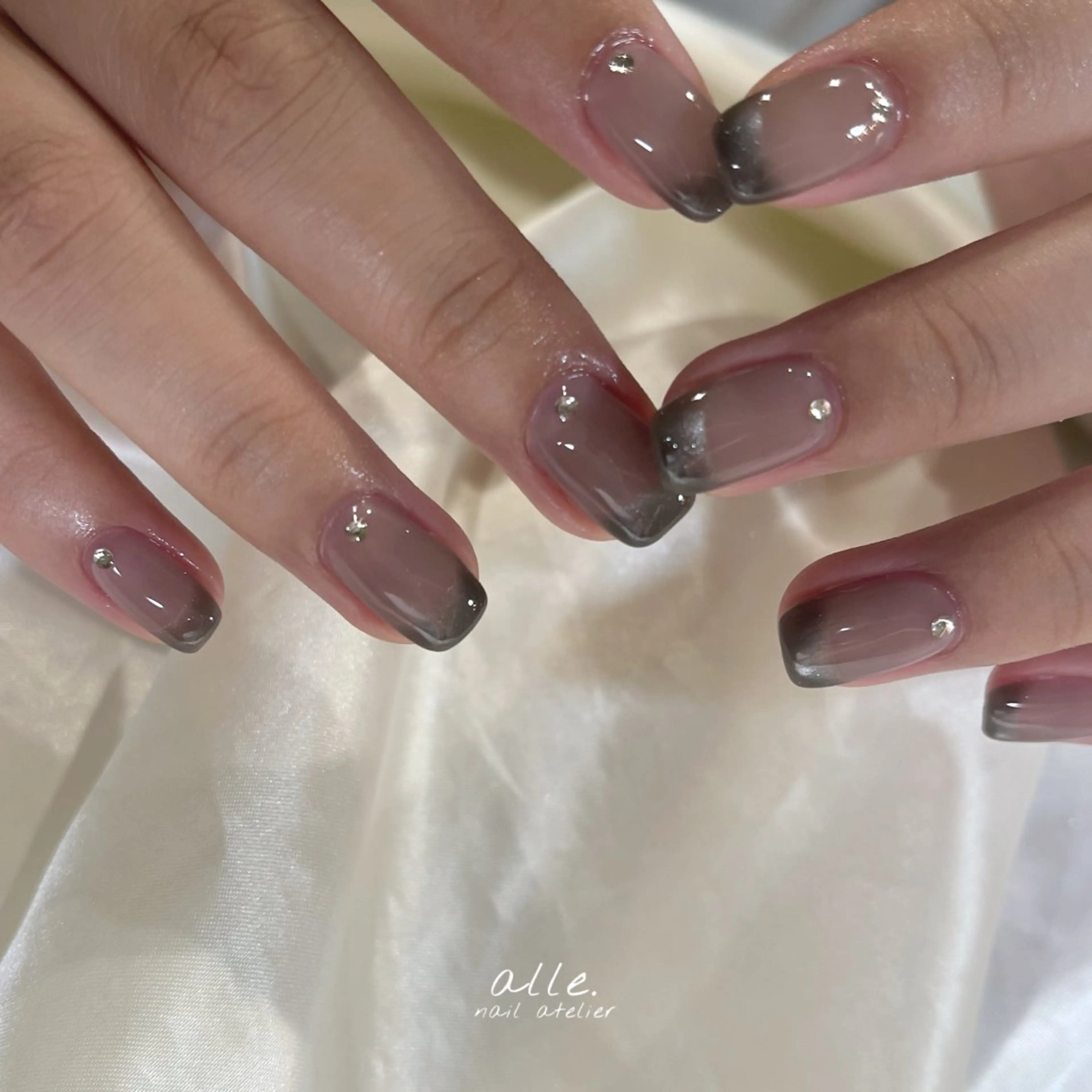 ネイル ハンドネイル atelier alle.のネイルデザイン