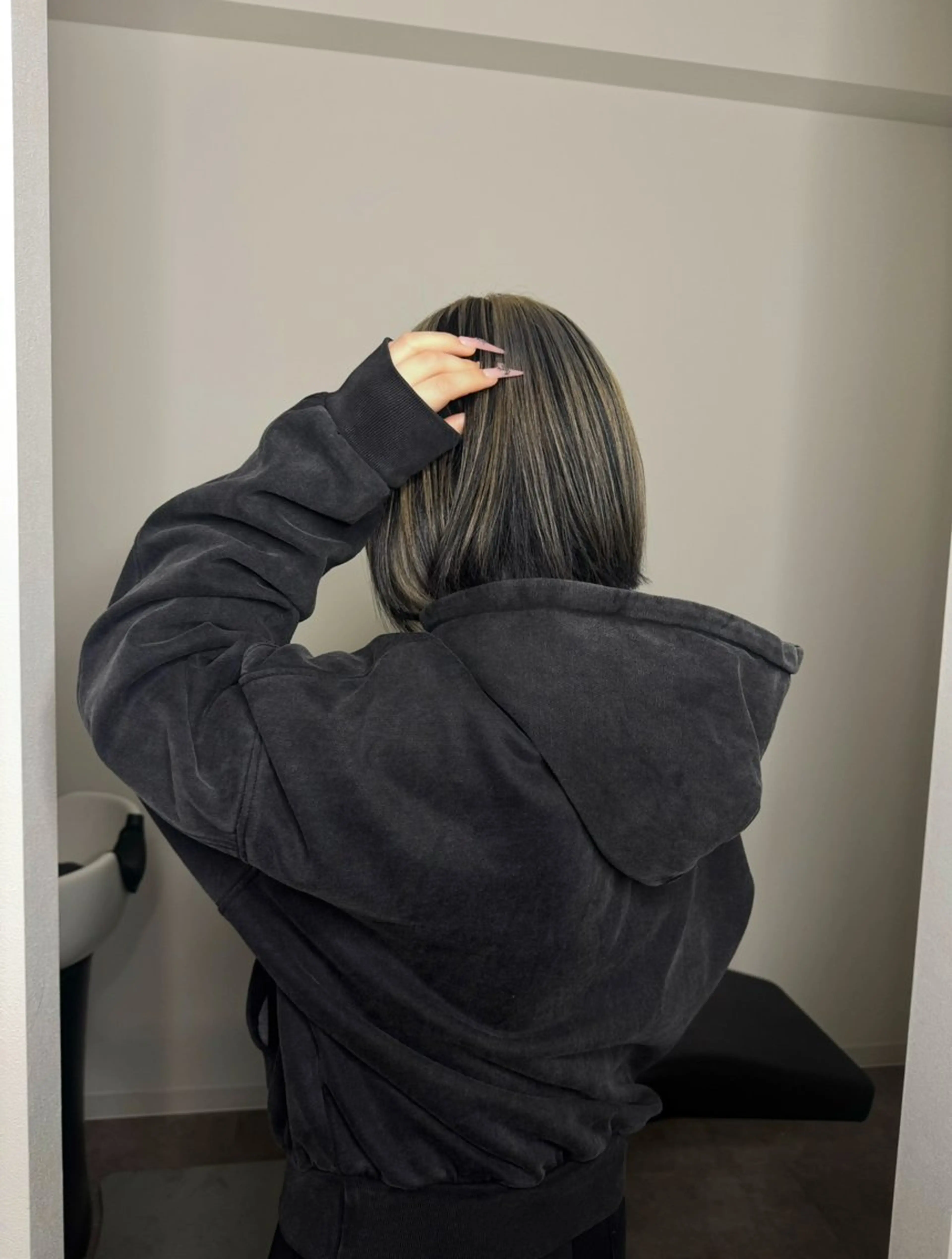 ショート カラー 大人な抜け感レイヤー remi🖤のヘアスタイル