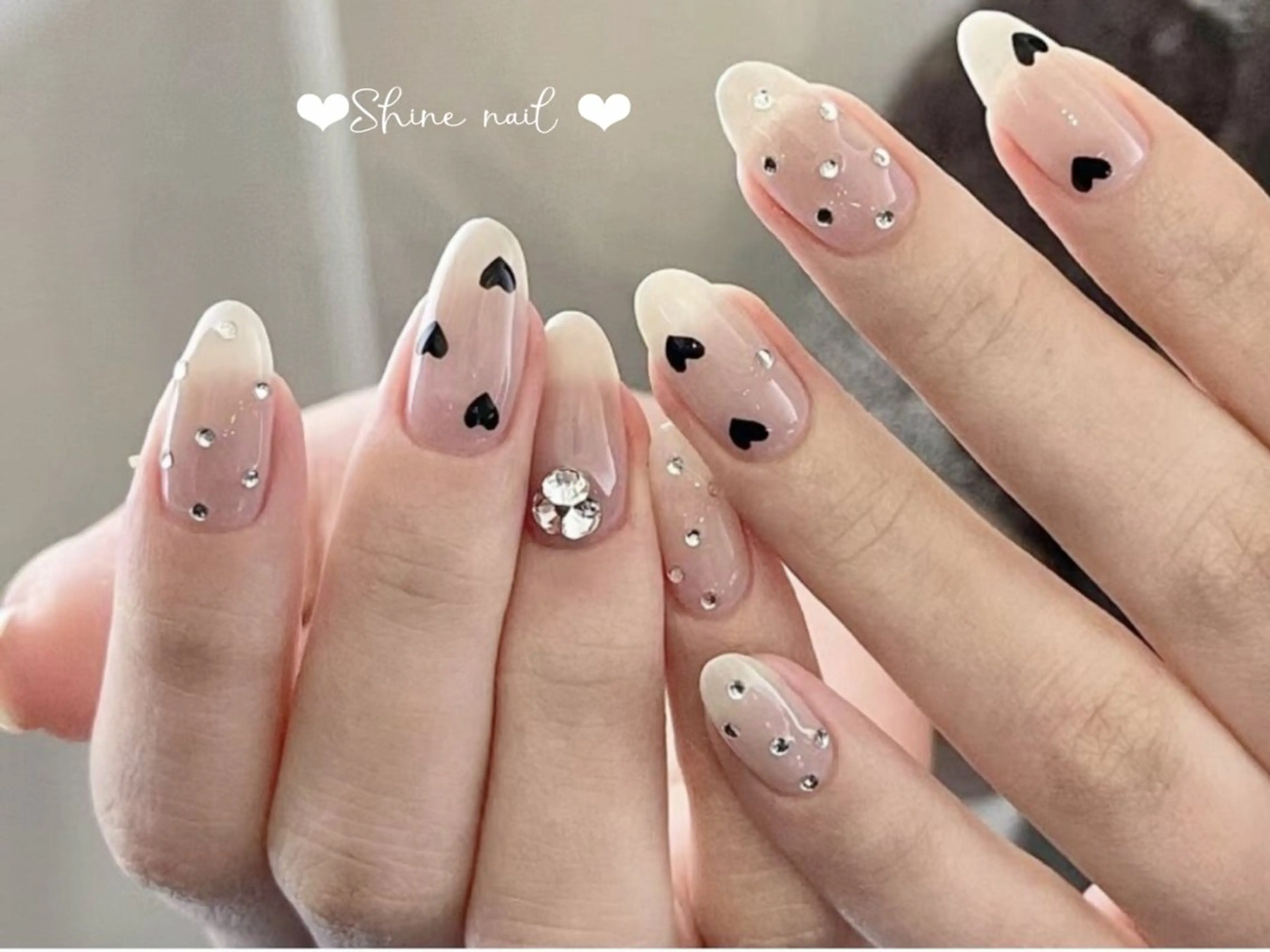 ネイル ハンドネイル 〜Shine Nail〜【サイナネイル】パラジェル／ 長さだし／持ち込み／ワンホン／フィルイン所属・shine 🎀 長さだし&デザインのネイルデザイン