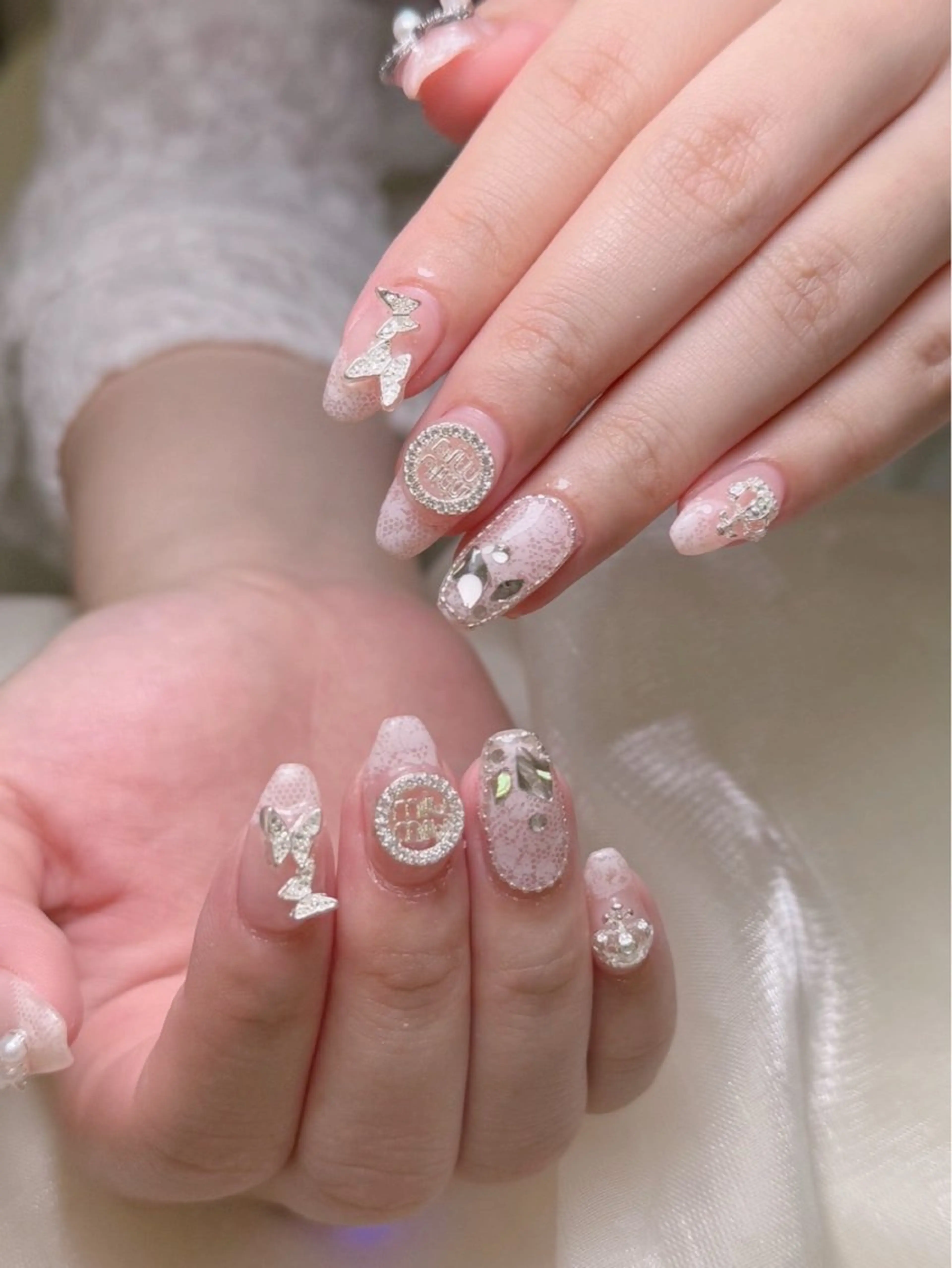 ネイル lucky nail 歌舞伎町のネイルデザイン