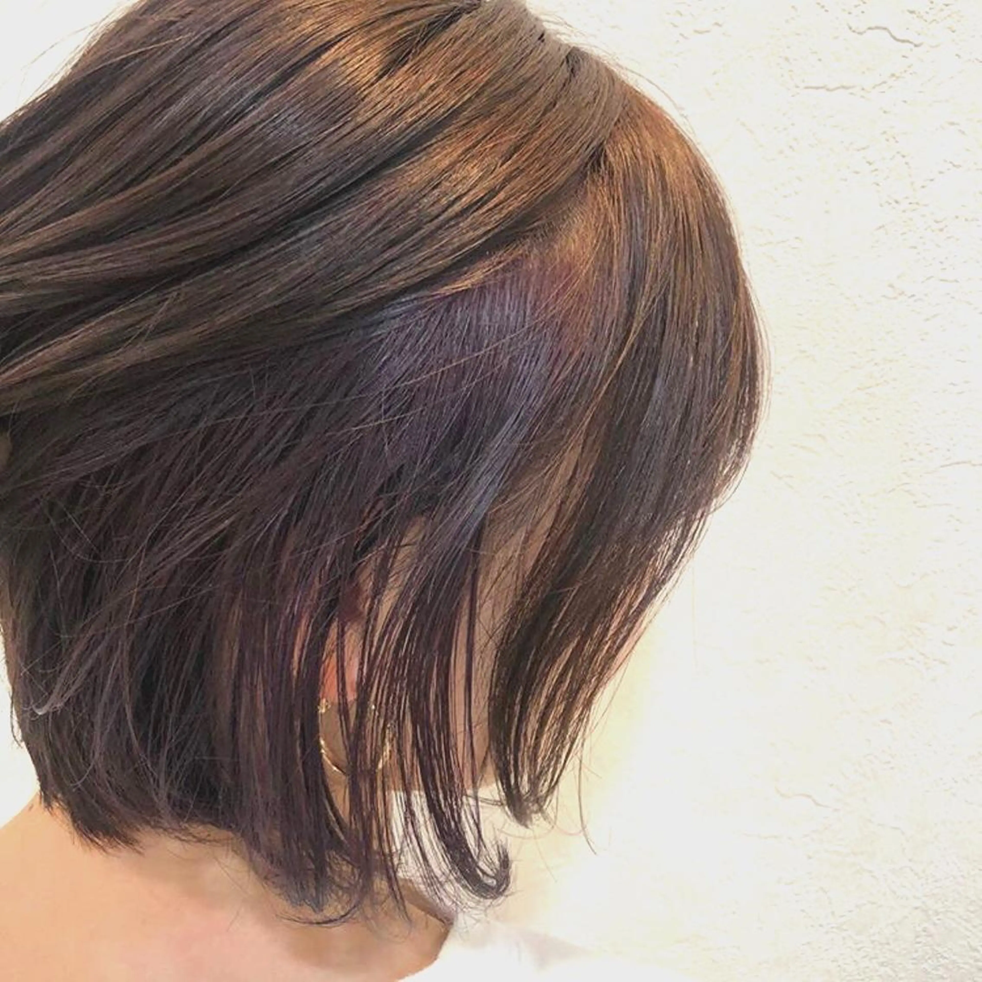 ショート カラー 三橋 由佳のヘアスタイル