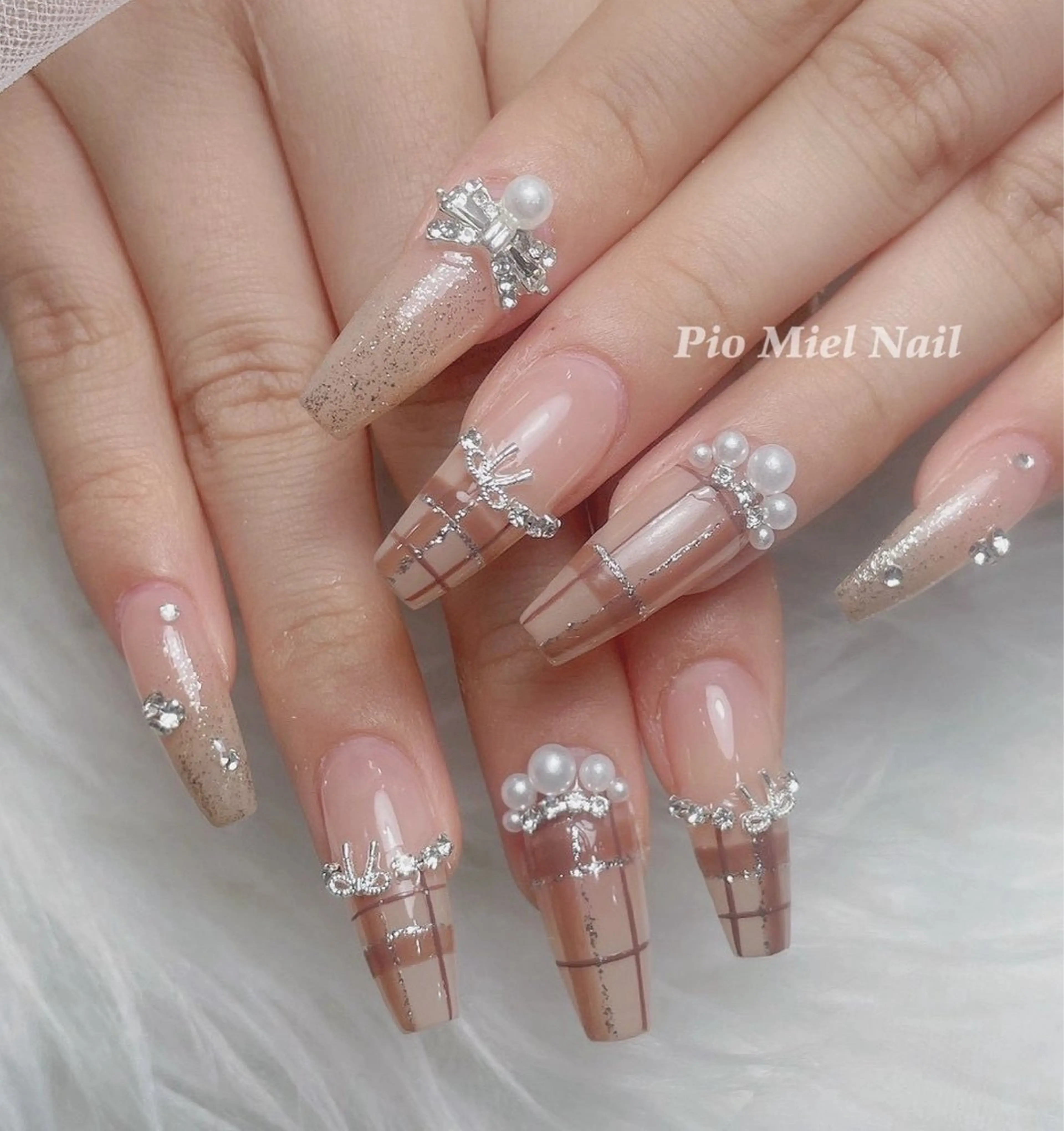 ネイル ハンドネイル momo 長さだしのネイルデザイン