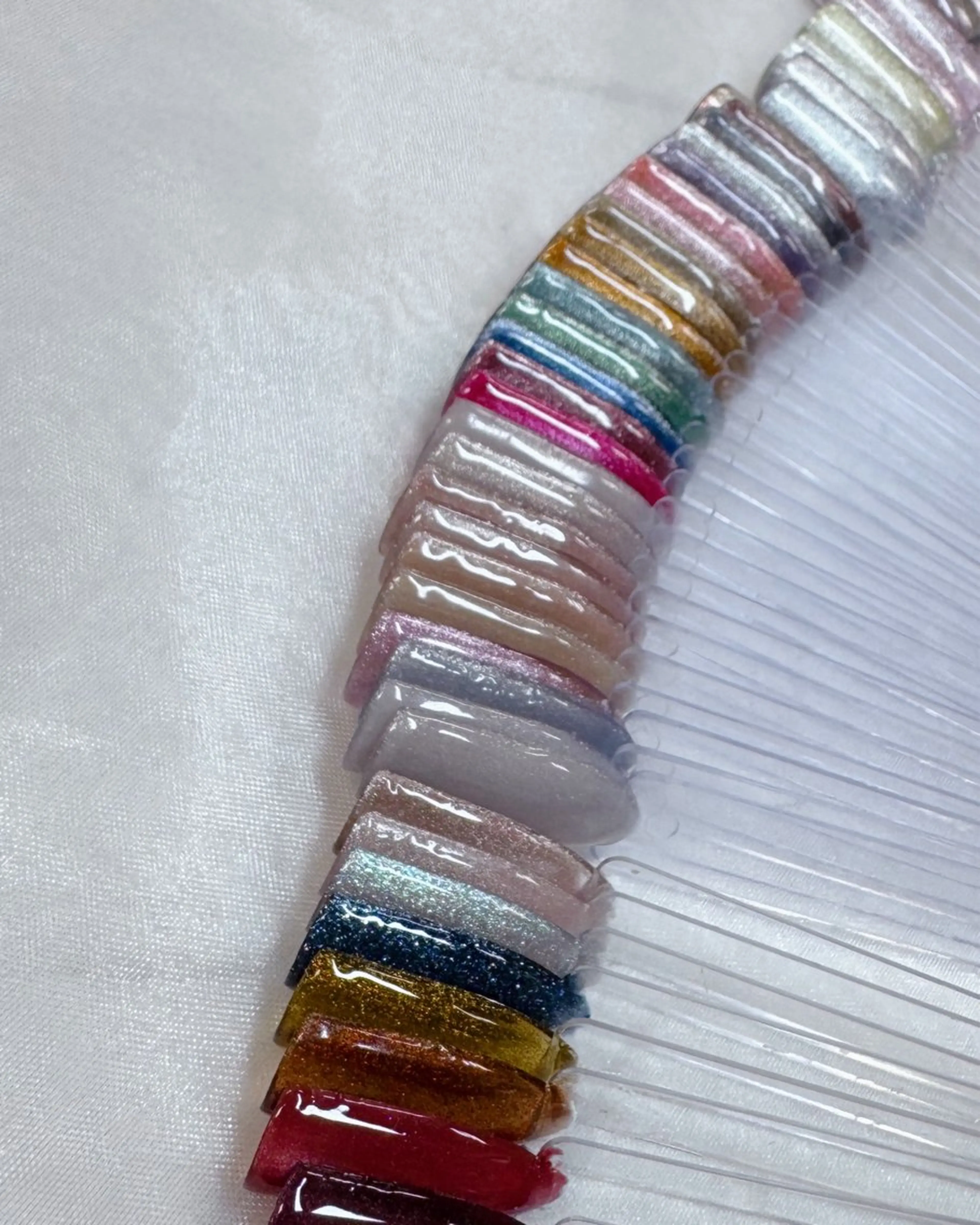 (オフあり) 大人気💅マグネットネイル40色以上💖2色選べる♪★オフ無料の写真