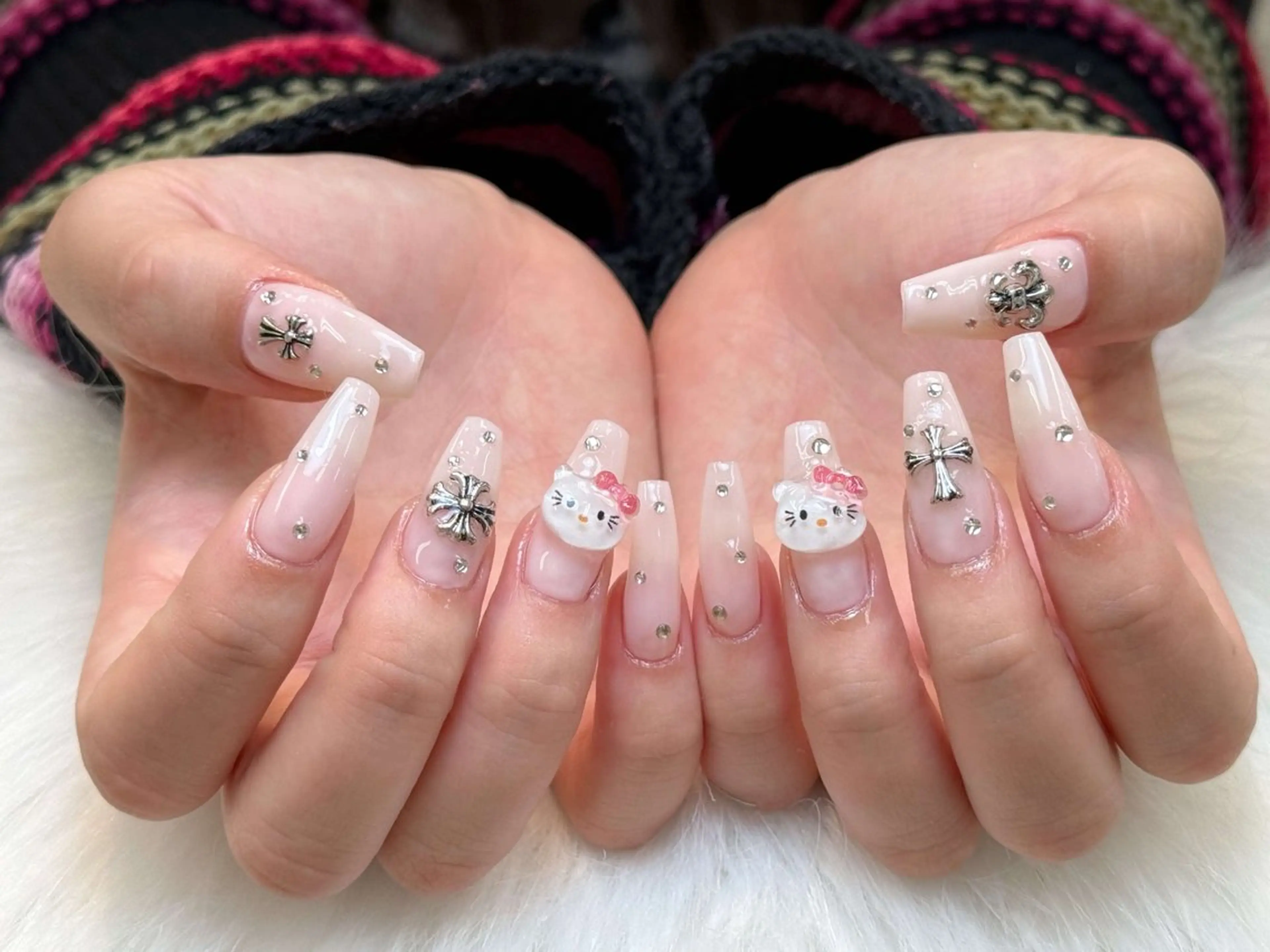ネイル グラデーション キラキラネイル ワンカラーネイル 冬ネイル Jenn Nail Salonのネイルデザイン