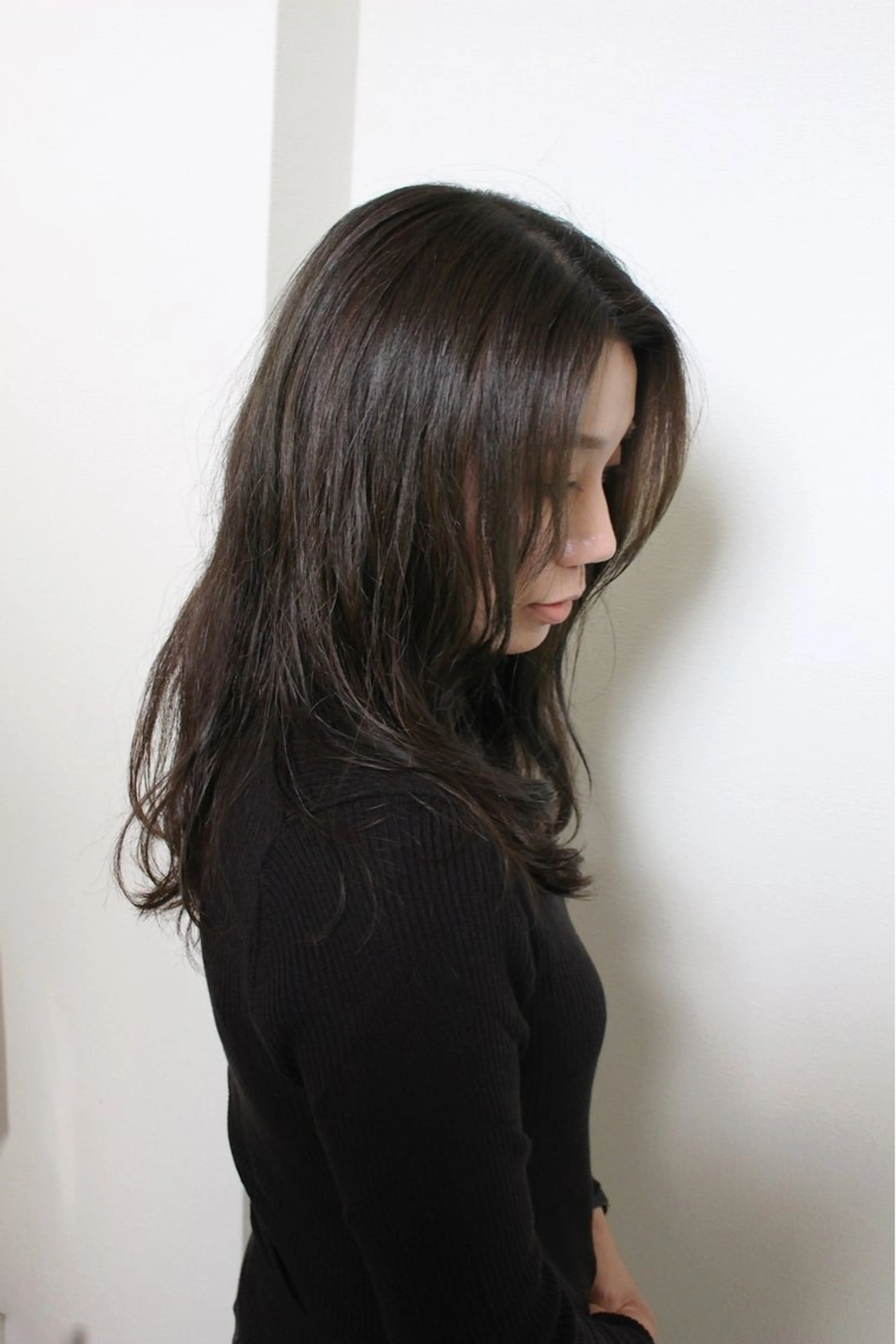 セミロング カラー セミロングパーマ オリーブカラー カット ヘアカラー 土居 正季のヘアスタイル