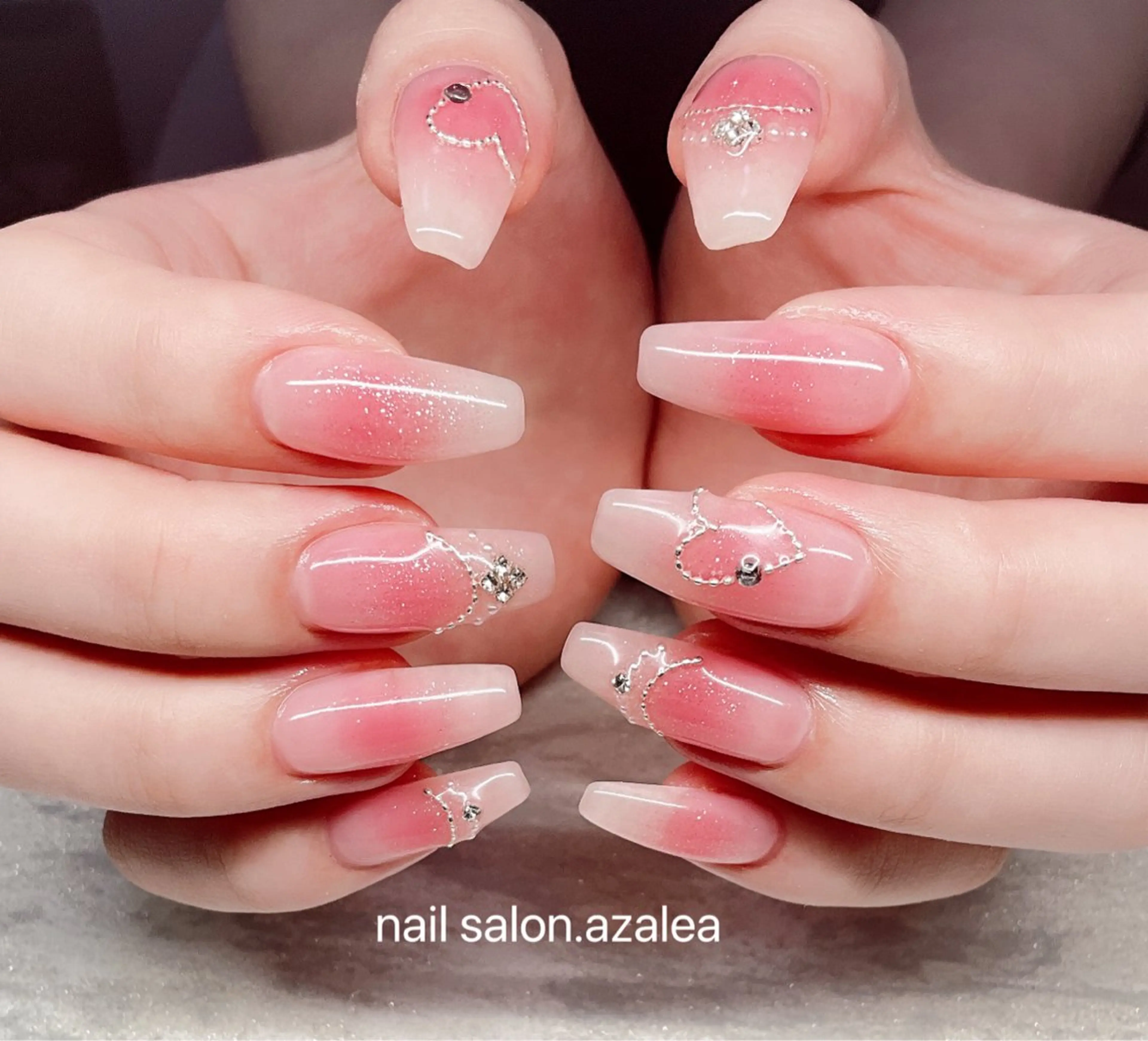 ネイル ハンドネイル R inのネイルデザイン