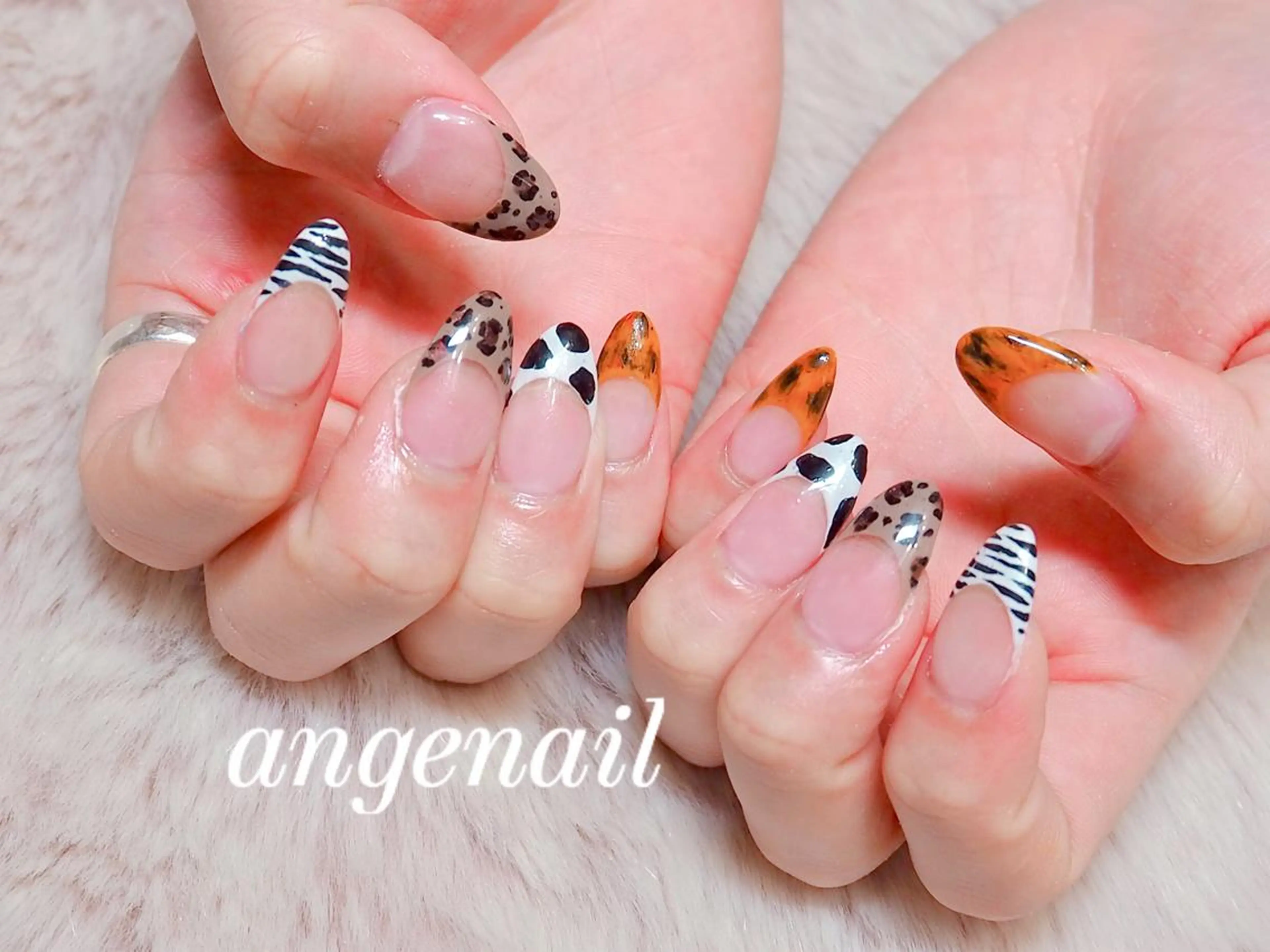 ネイル ハンドネイル オーナーネイリスト MAKIのネイルデザイン