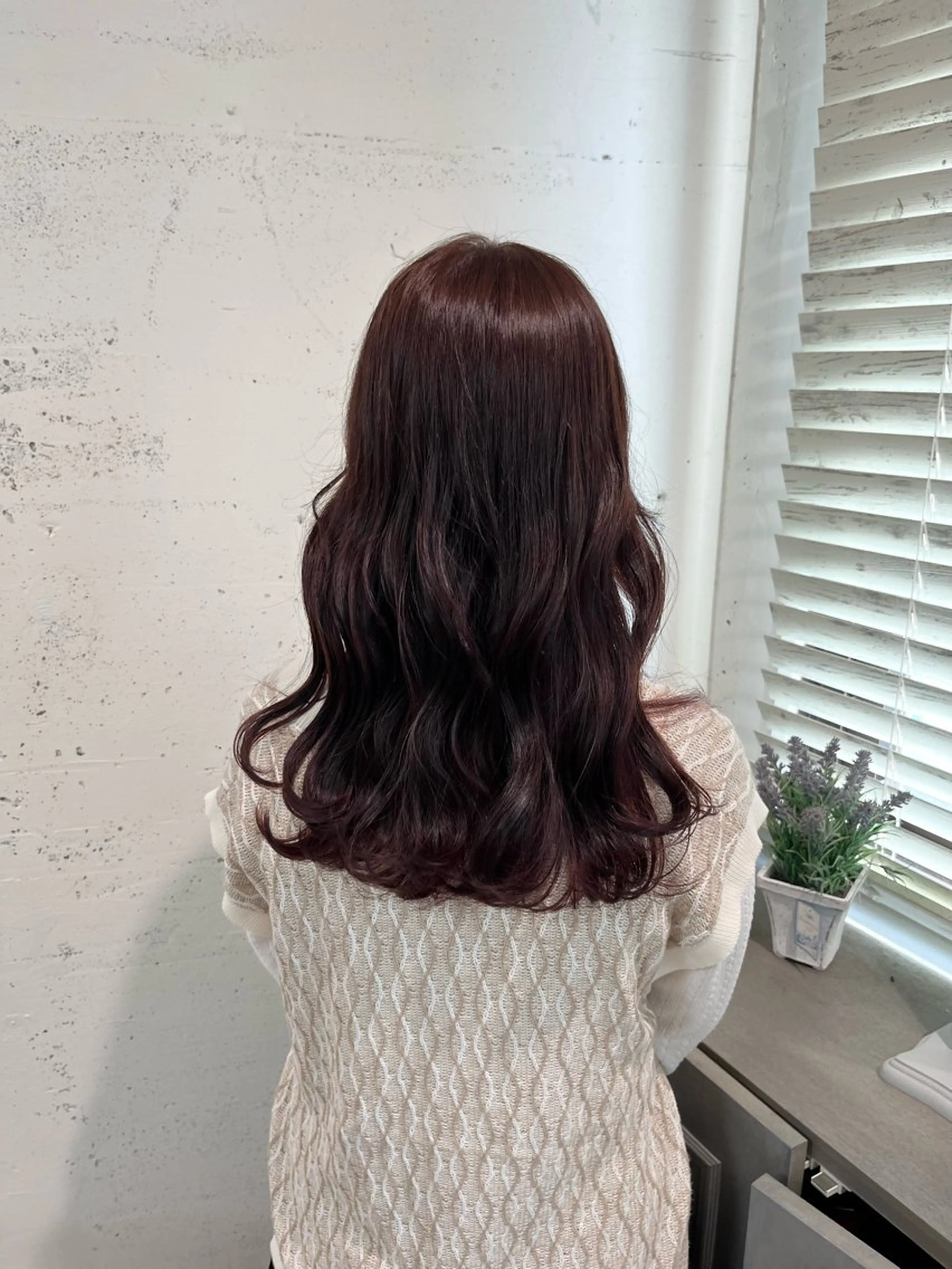 セミロング カラー ブリーチ ブラウンカラー 透明感カラー ブリーチなしカラー ピンクカラー 透明感カラー🎀／ 寒色カラー／マツエクのヘアスタイル